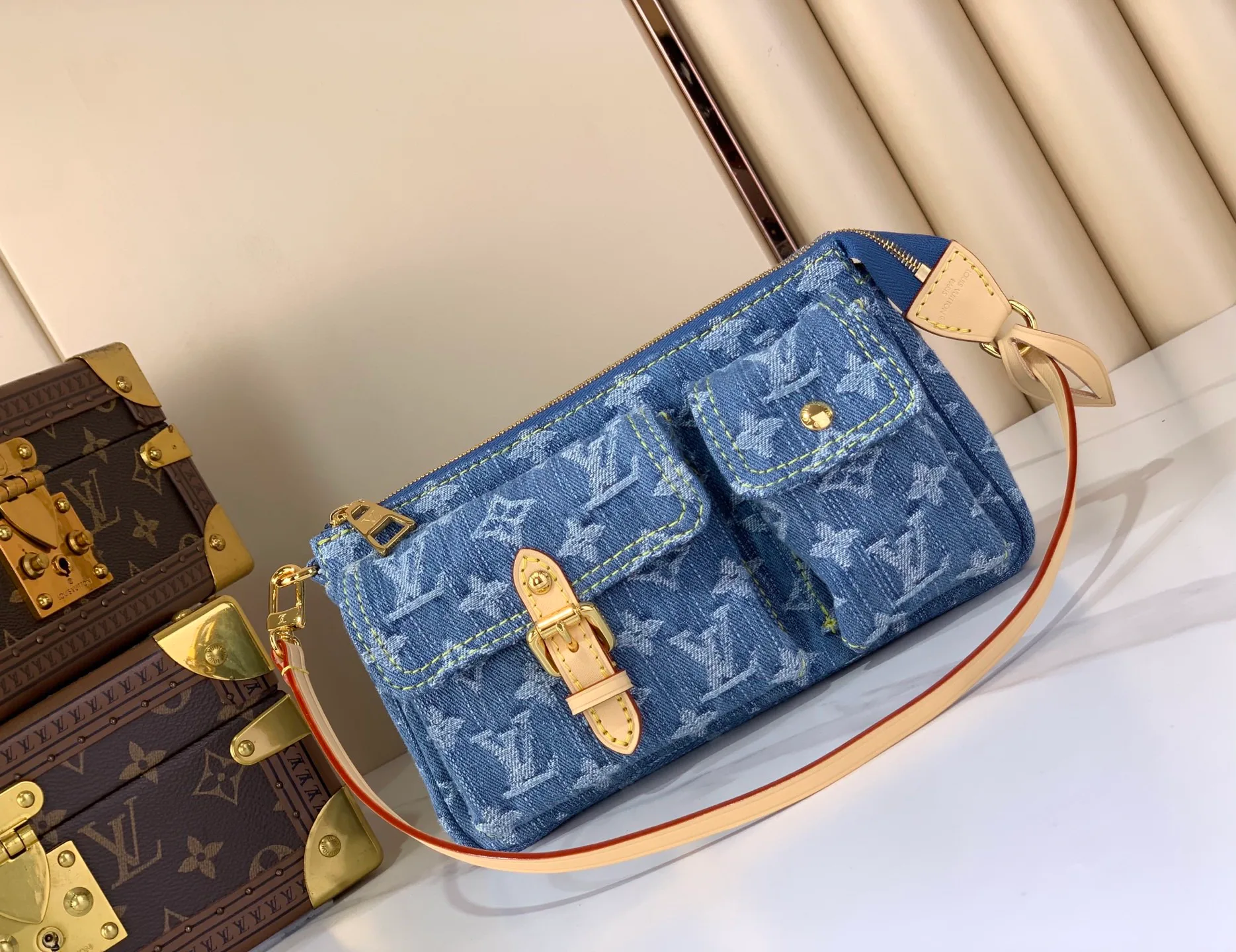 Сумки На Ремне Женские Louis Vuitton 13209835