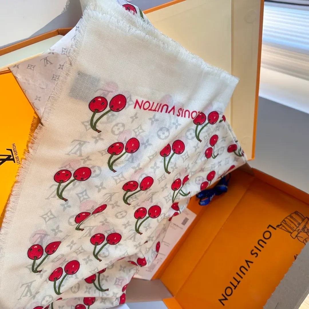 Шарфы Louis Vuitton 1303416