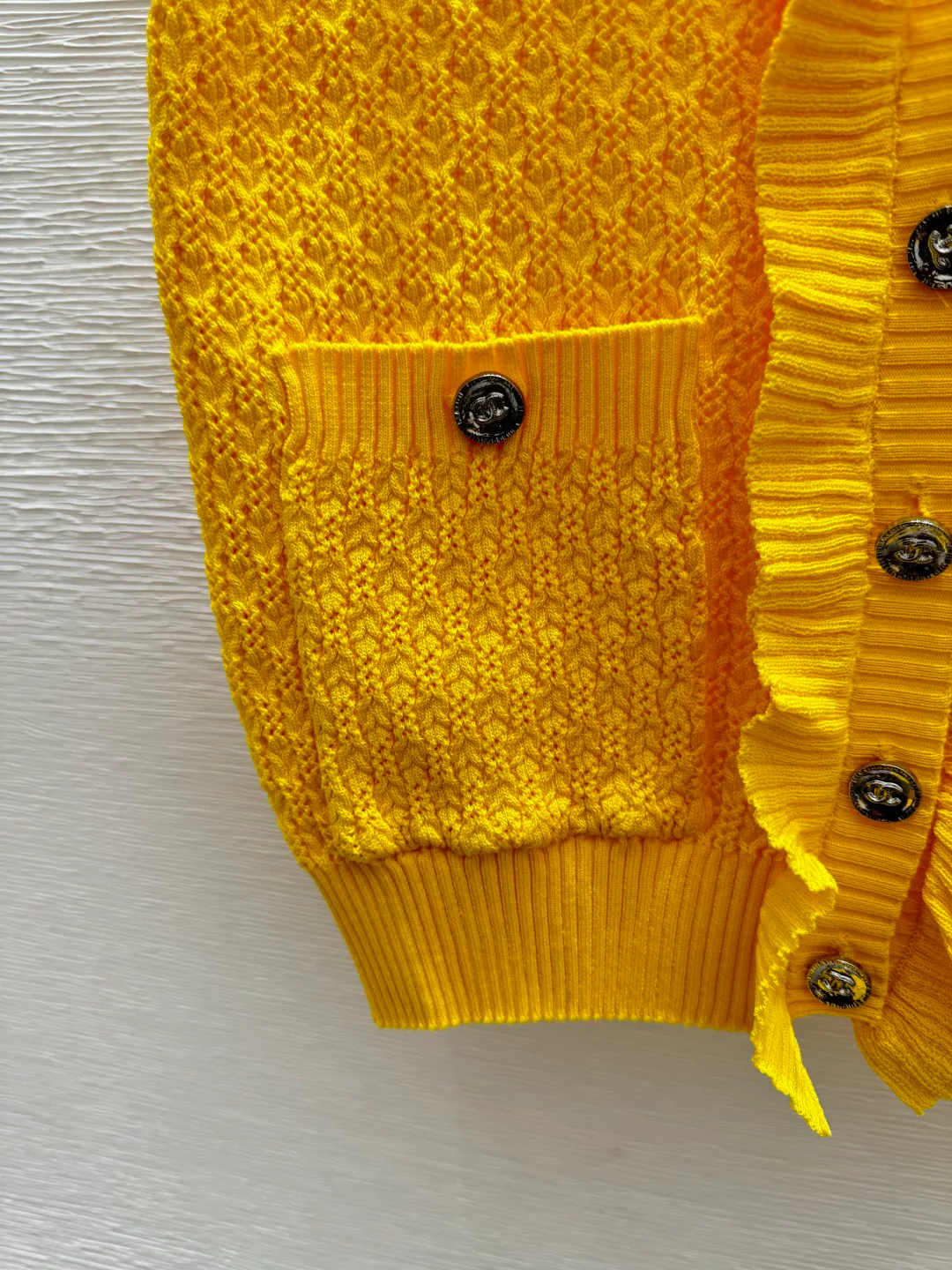 Жилеты Женские Chanel 11697246