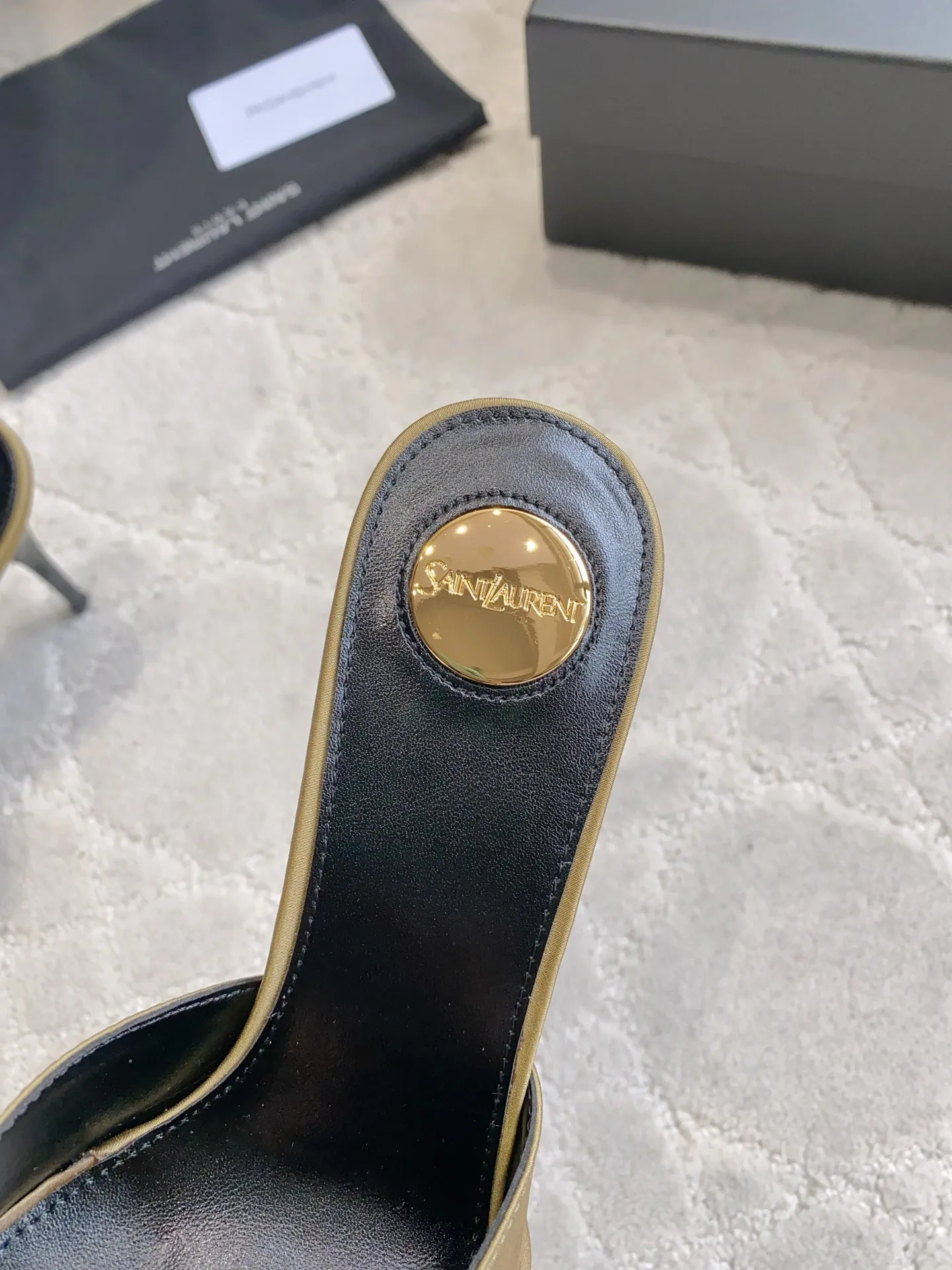 Босоножки Женские Saint Laurent 13332008