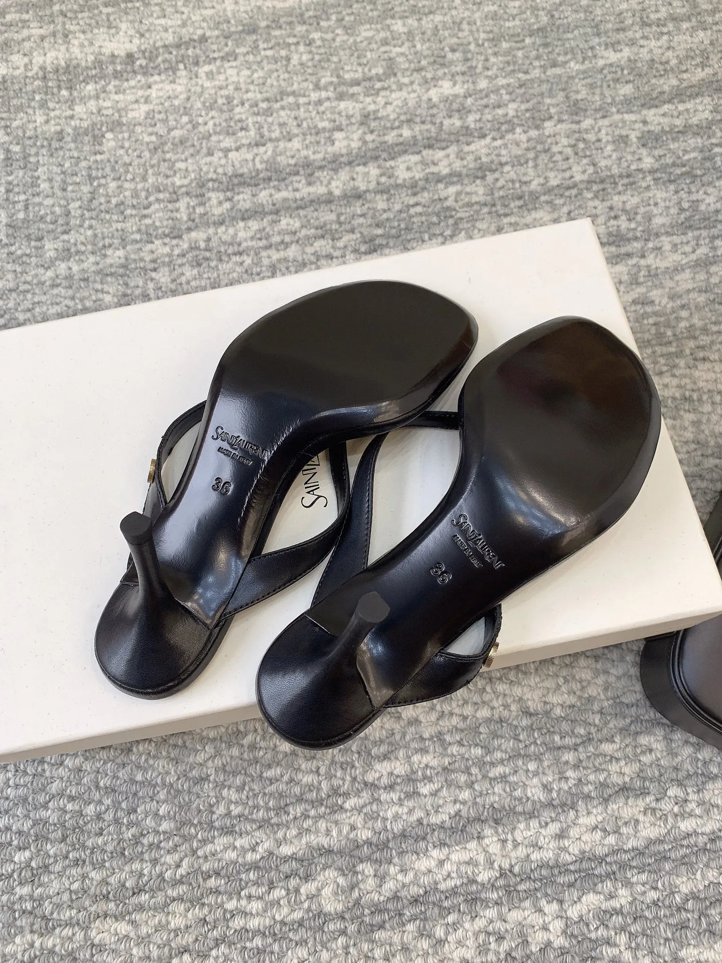 Босоножки Женские Saint Laurent 13229112