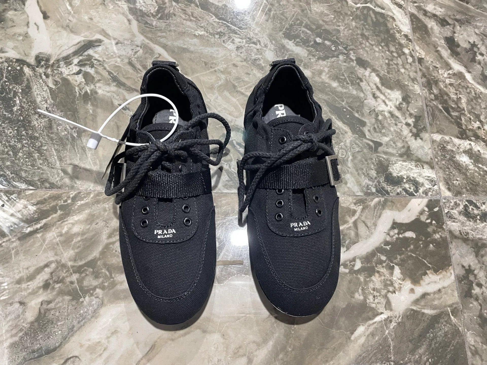 Кроссовки Женские Prada 9833772