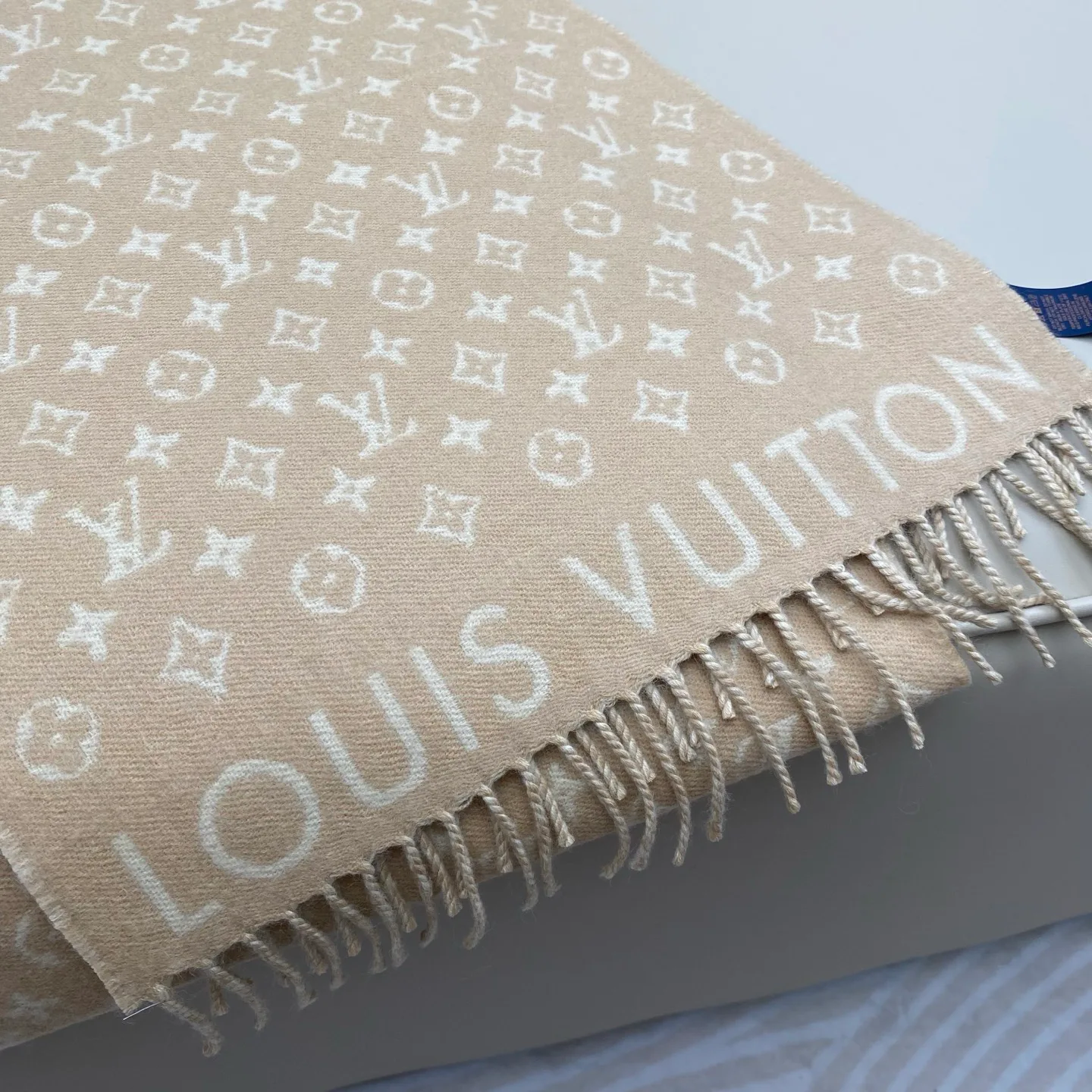 Шарфы Louis Vuitton 438504