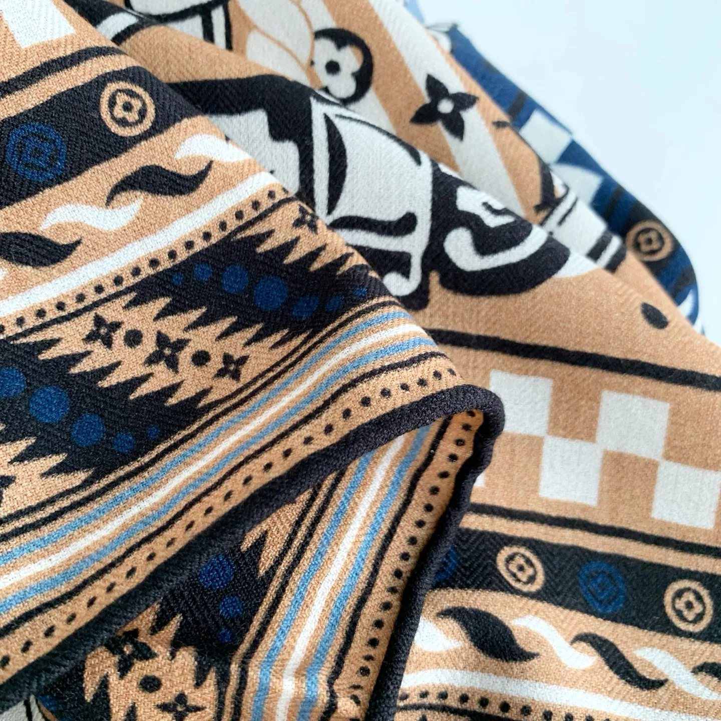 Шарфы Louis Vuitton 110418