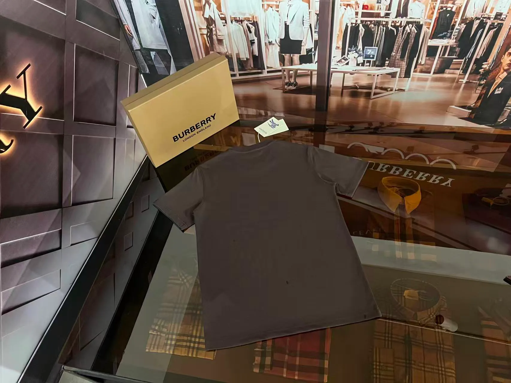 Футболки Женские Burberry 9867380