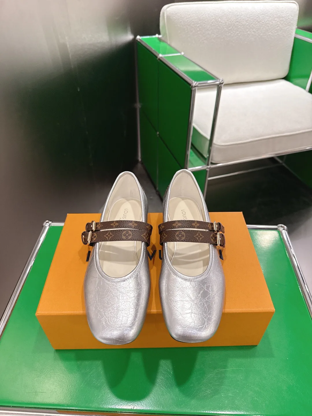Туфли Женские Louis Vuitton 11703552