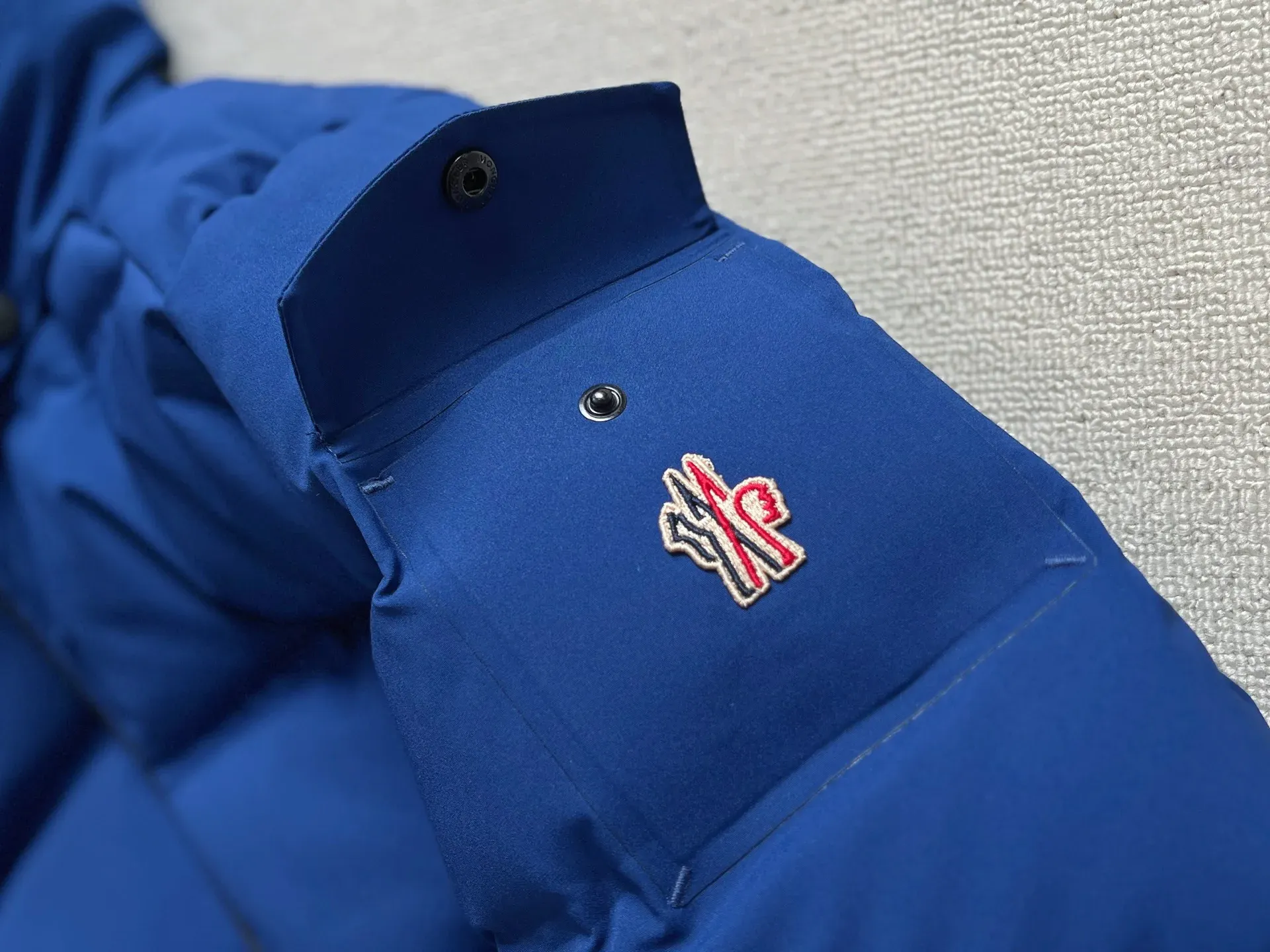 Куртки И Пуховики Мужские Moncler 4963721