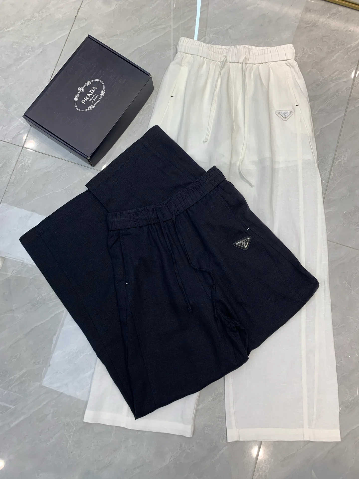 Брюки Женские Prada 13731930