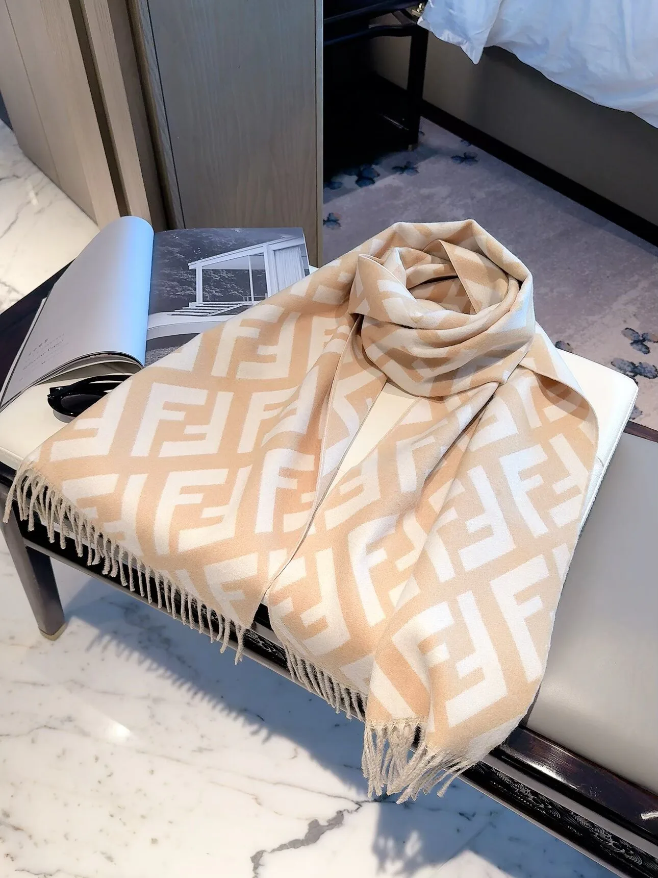 Шарфы Fendi 18322574