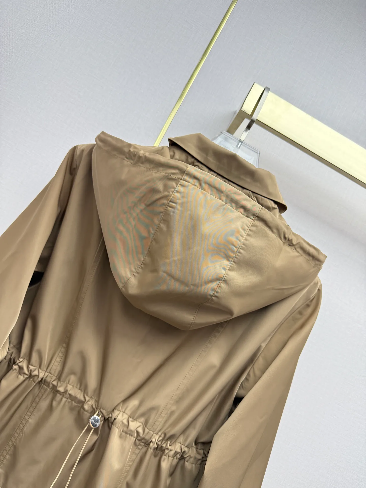 Куртки И Пуховики Женские Prada 17908349