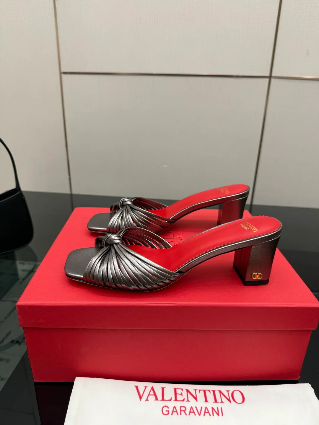 Босоножки Женские Valentino 14463789