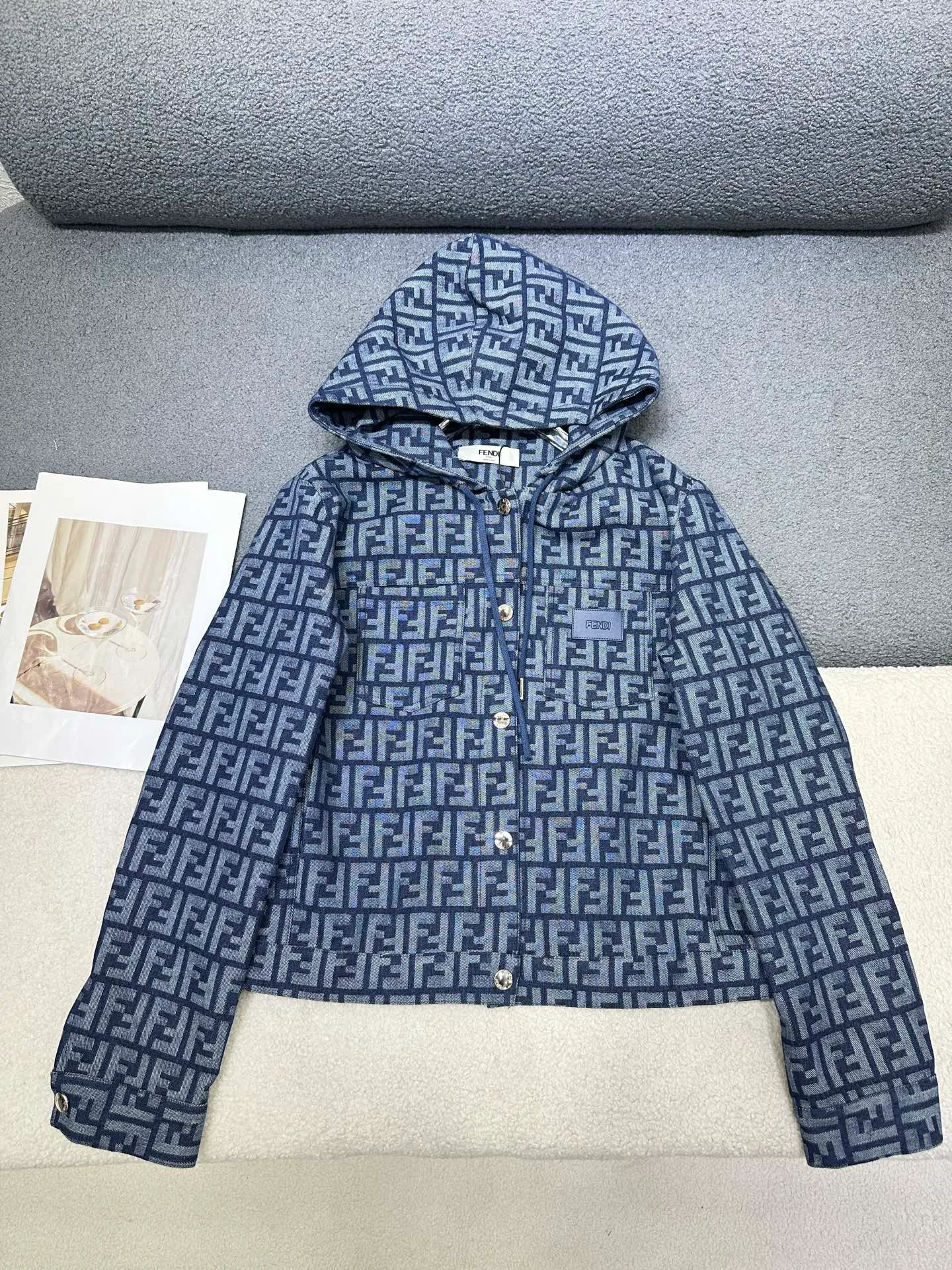 Куртки И Пуховики Женские Fendi 18533838