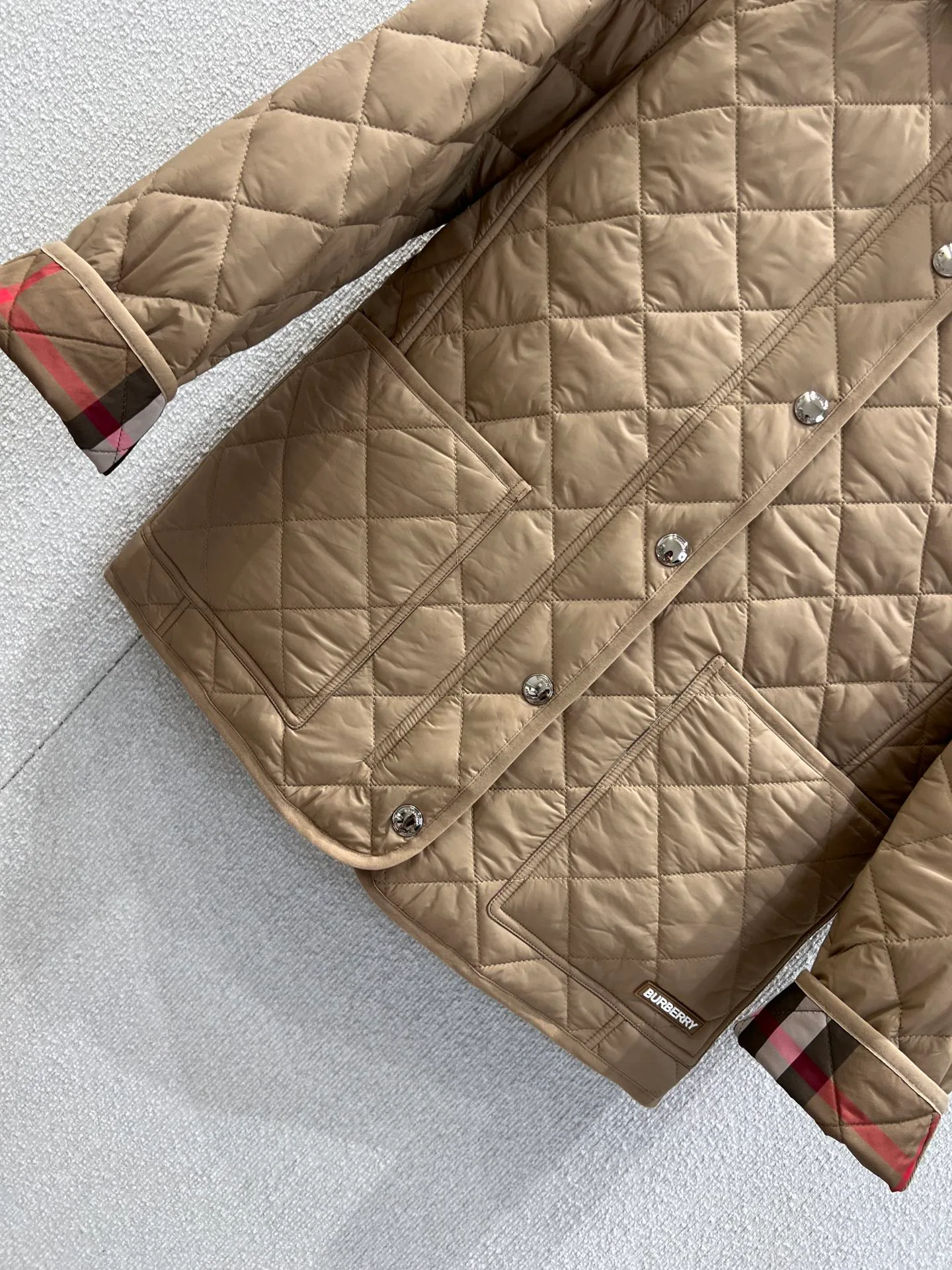 Куртки И Пуховики Женские Burberry 11672132