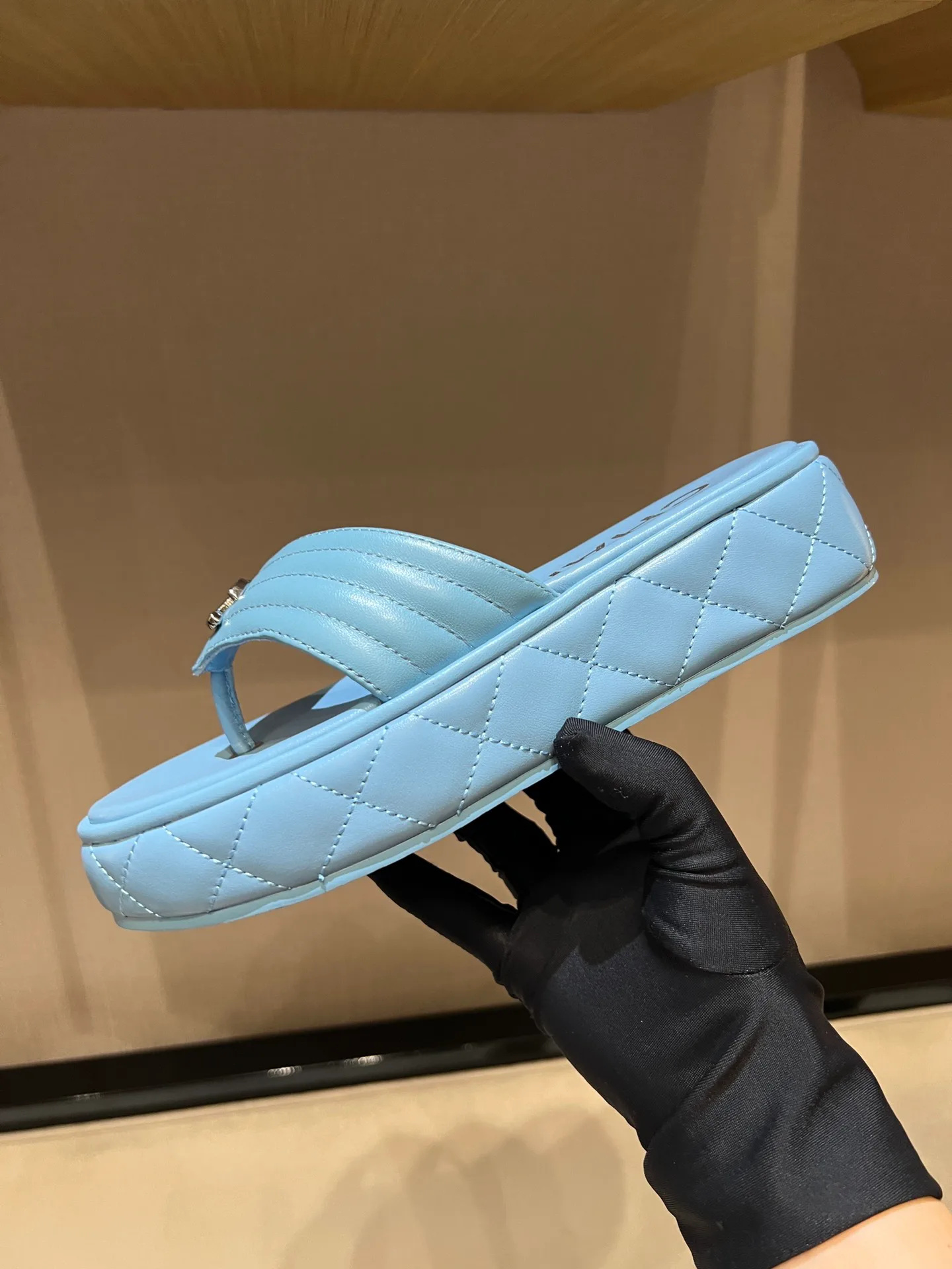 Шлепанцы Женские Chanel 15507