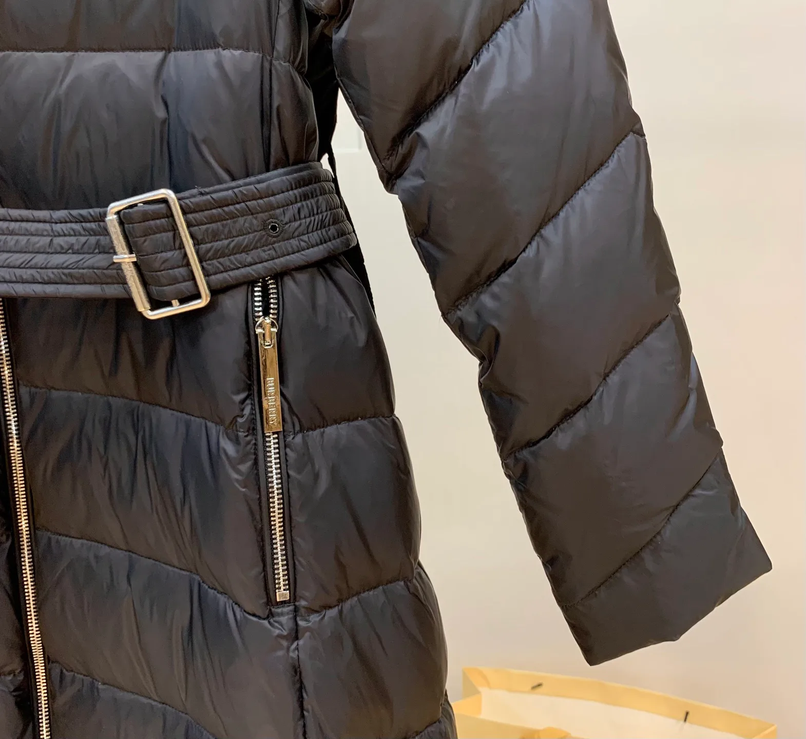 Куртки И Пуховики Женские Burberry 139190