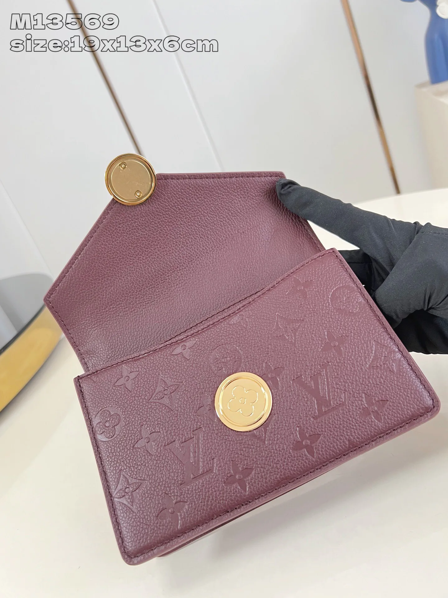 Клатчи Женские Louis Vuitton 186082