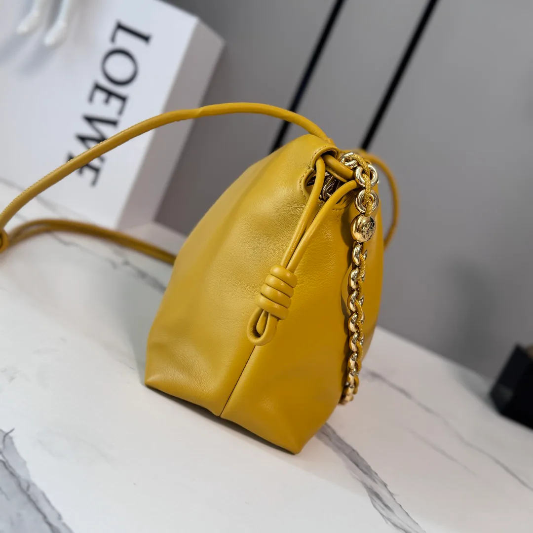 Классические Сумки Женские Loewe 17796957