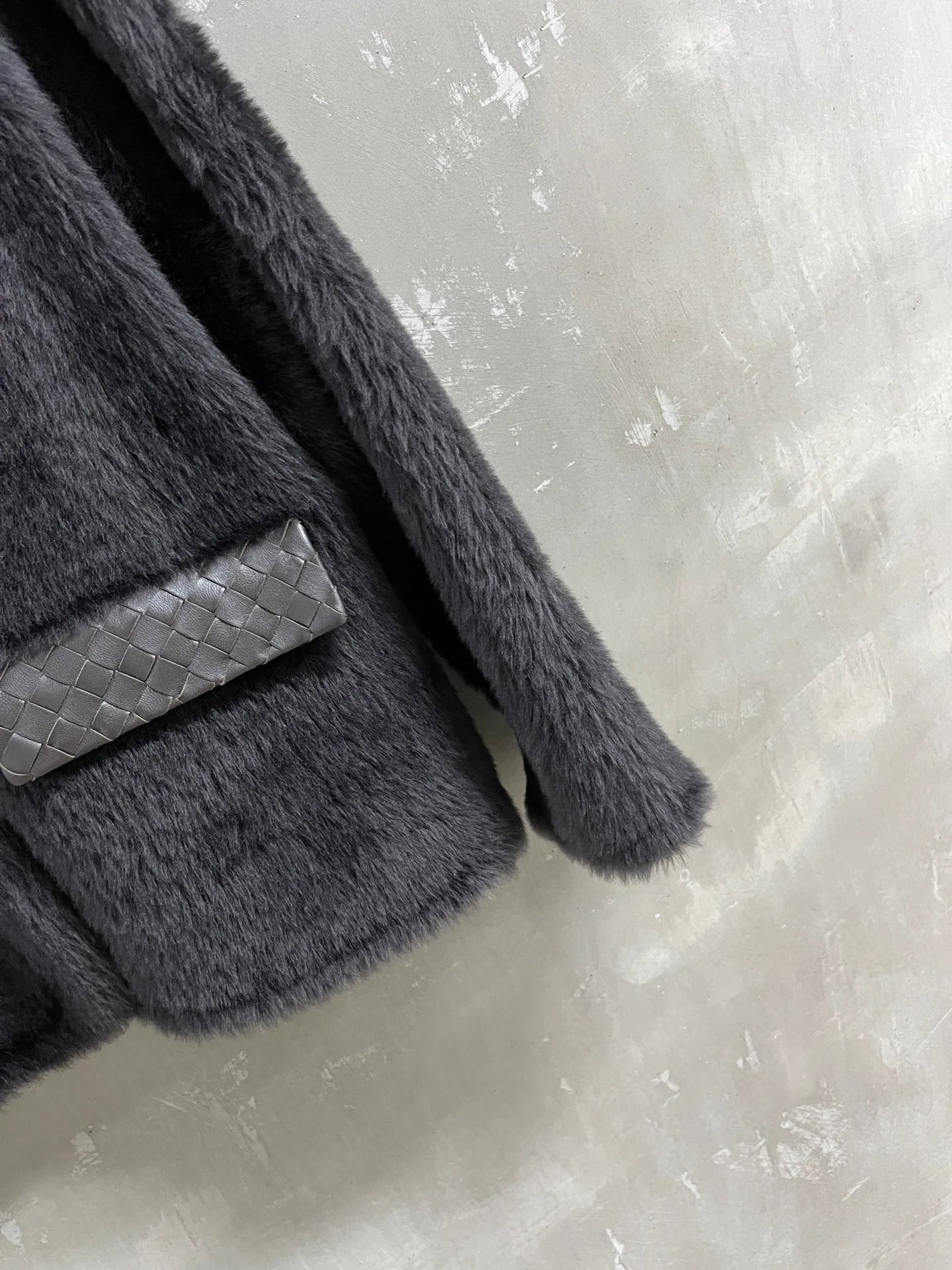Кожаные Куртки И Дублёнки Женские Bottega Veneta 18226805