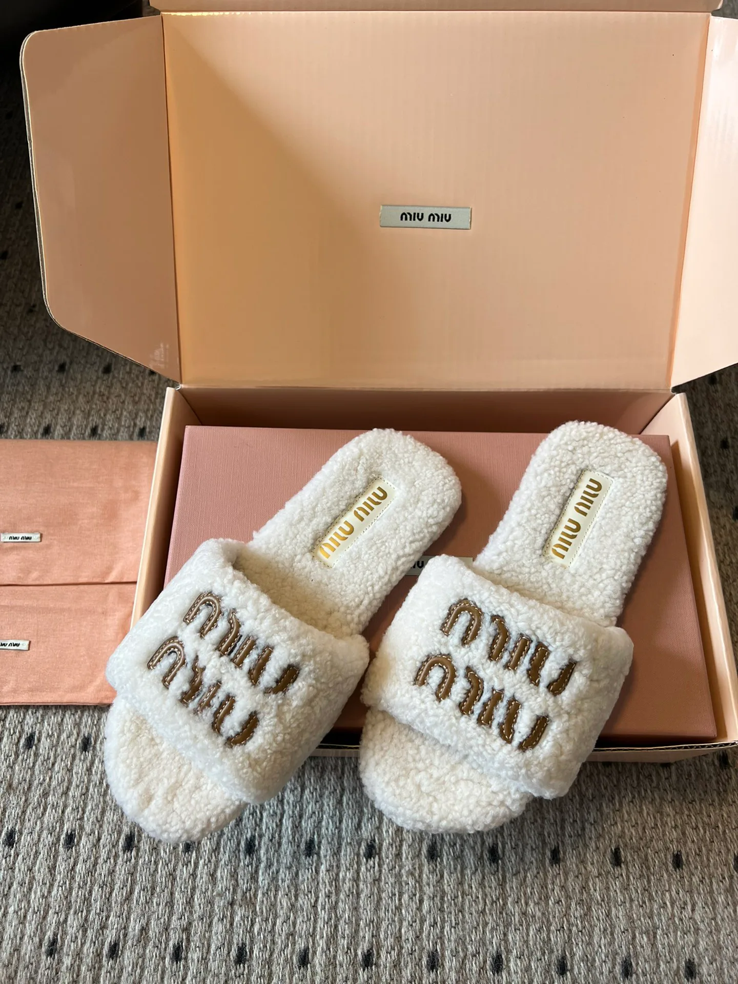 Тапочки Женские Miu Miu 91110