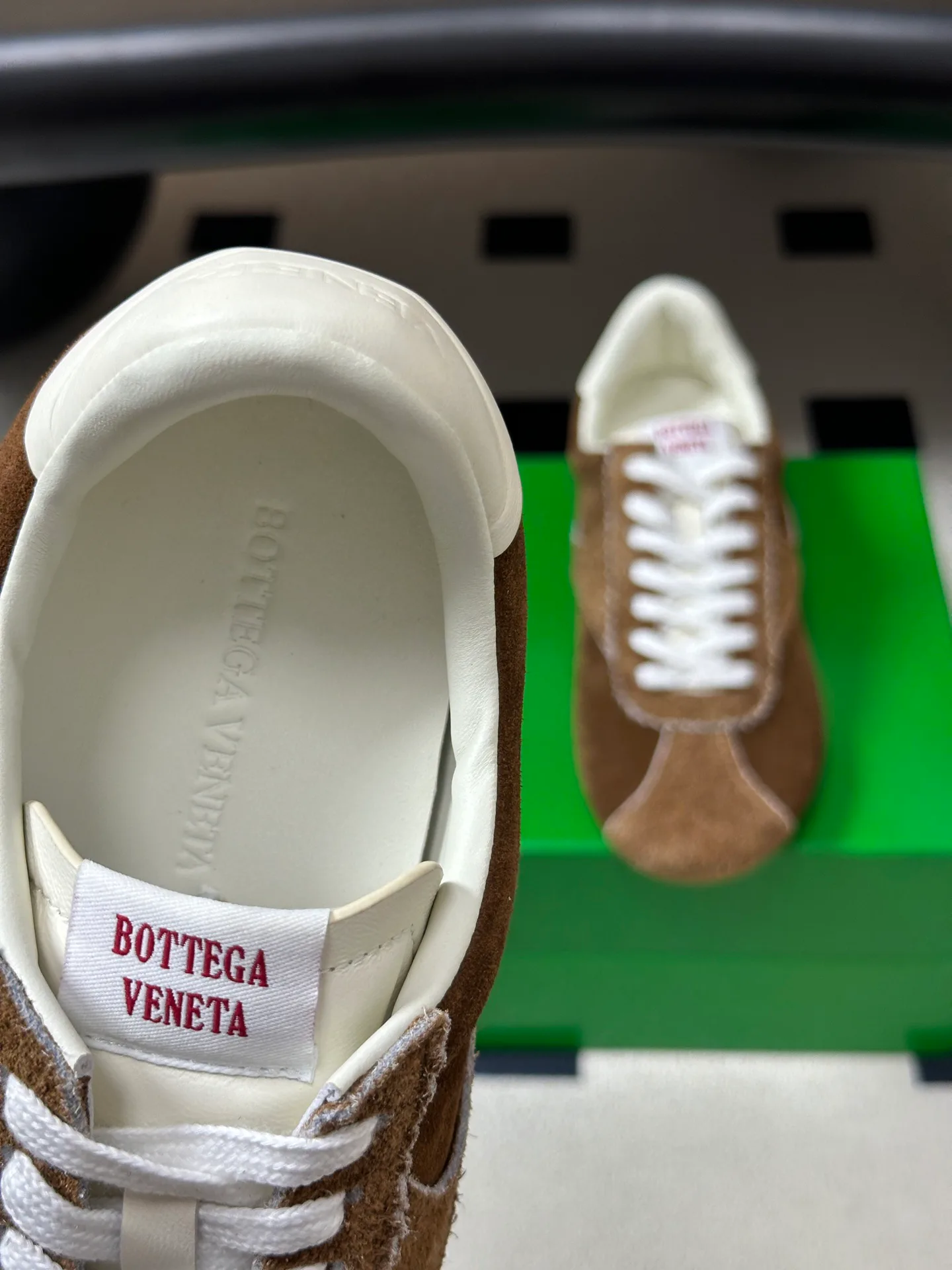 Кроссовки Женские Bottega Veneta 18070056