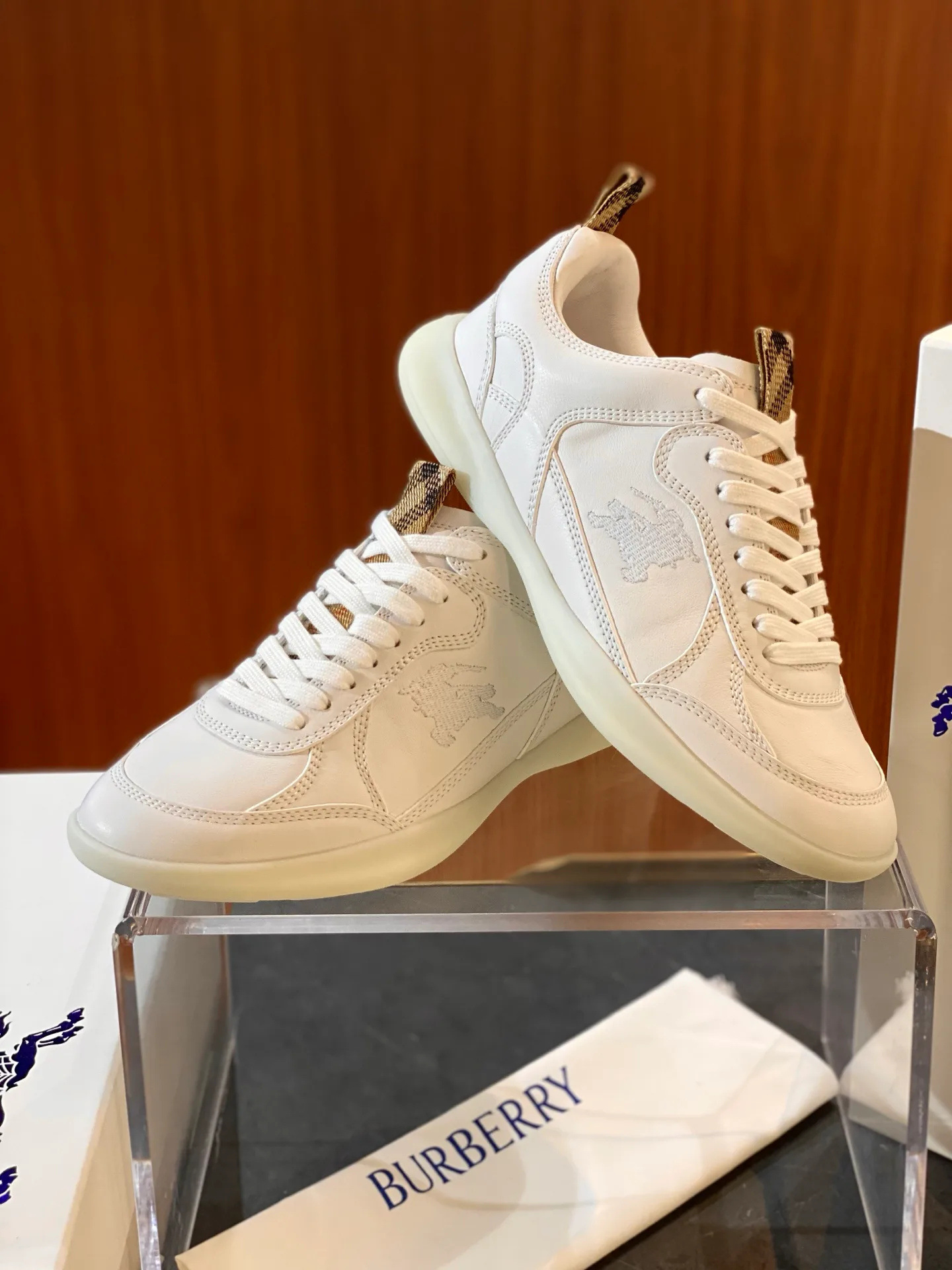 Кроссовки Мужские Burberry 1319086