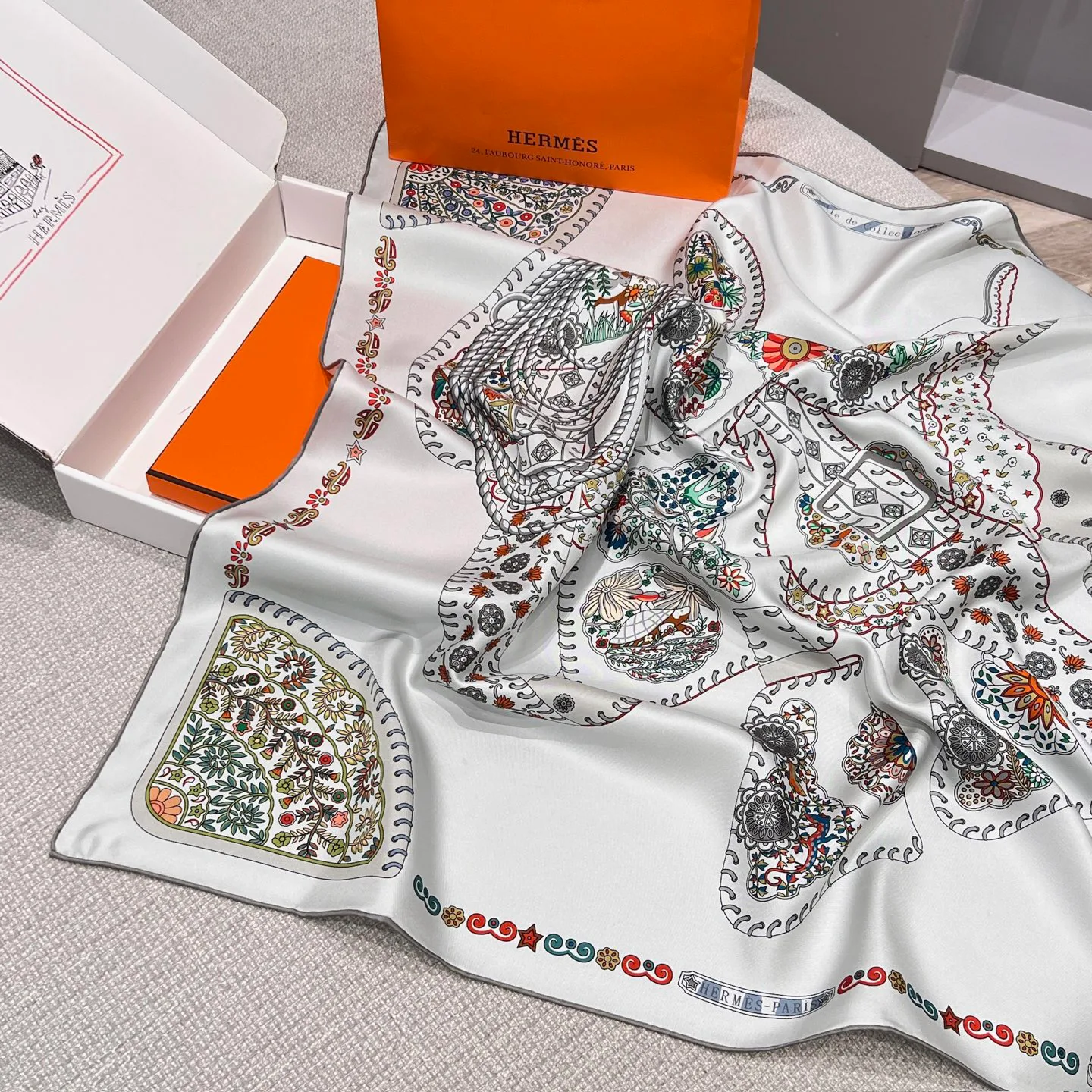 Платки Hermes 17991441