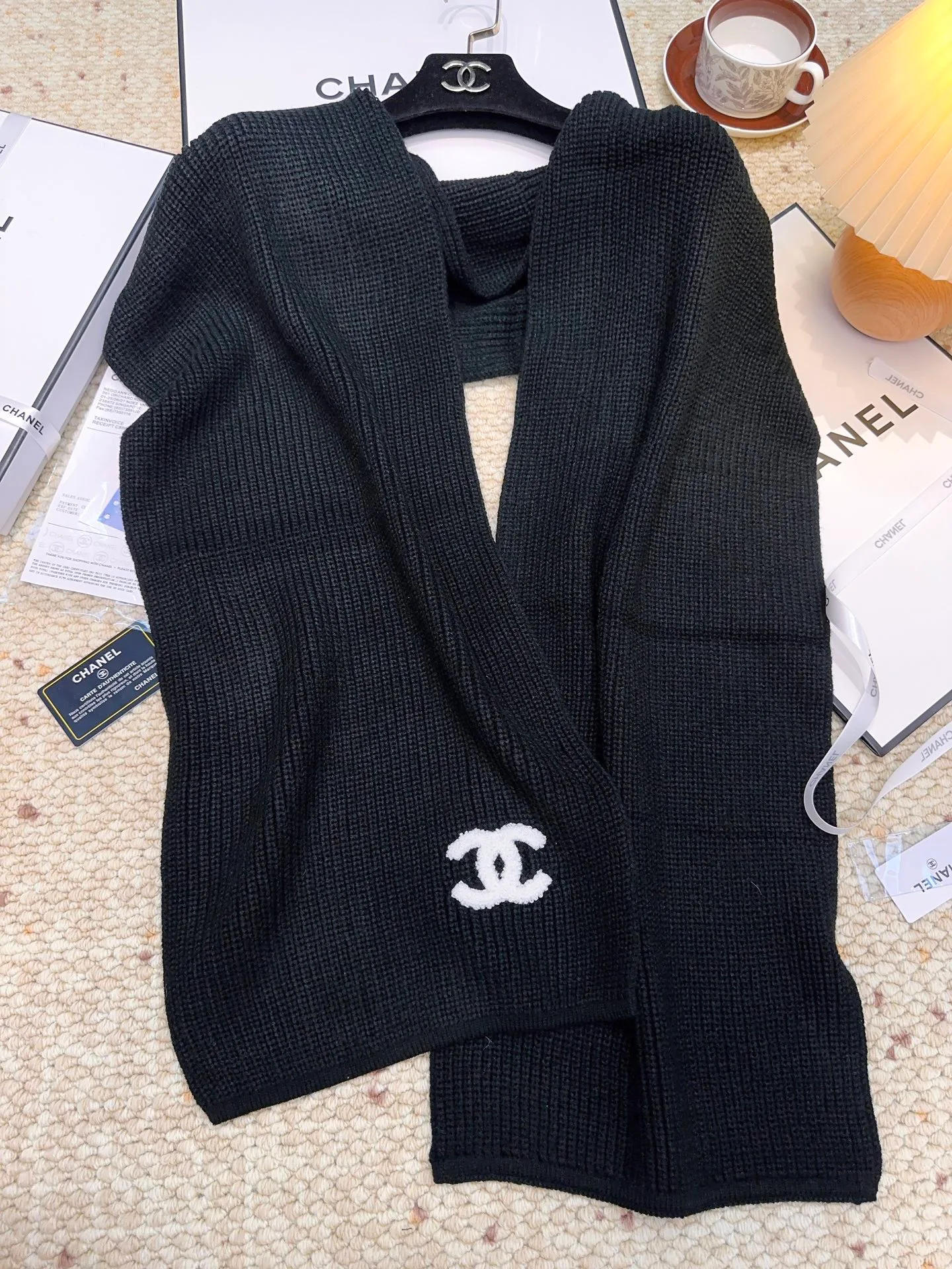 Шарфы Chanel 18105420