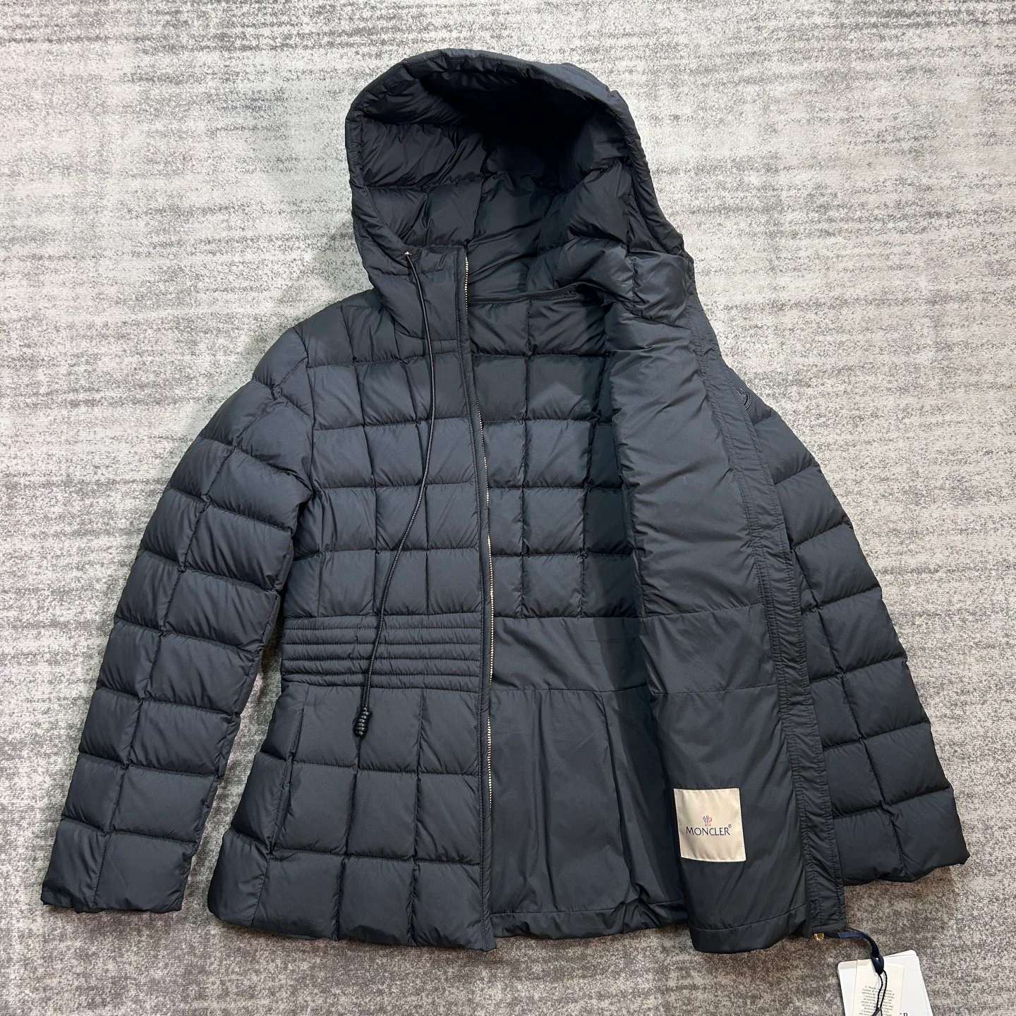 Куртки И Пуховики Женские Moncler 19039329