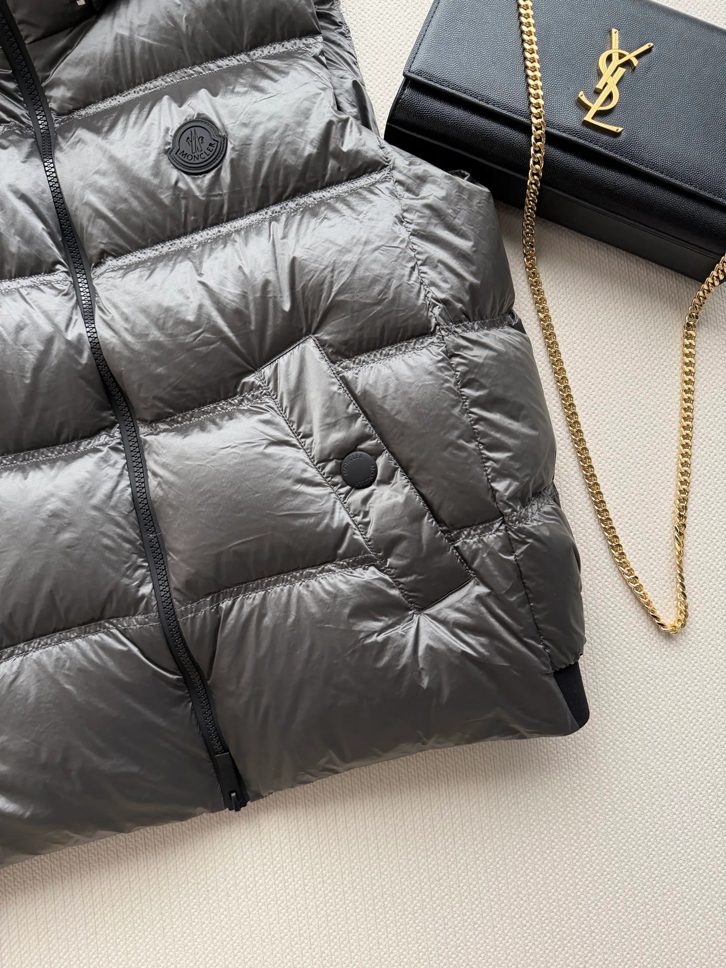 Жилеты Женские Moncler 18983628