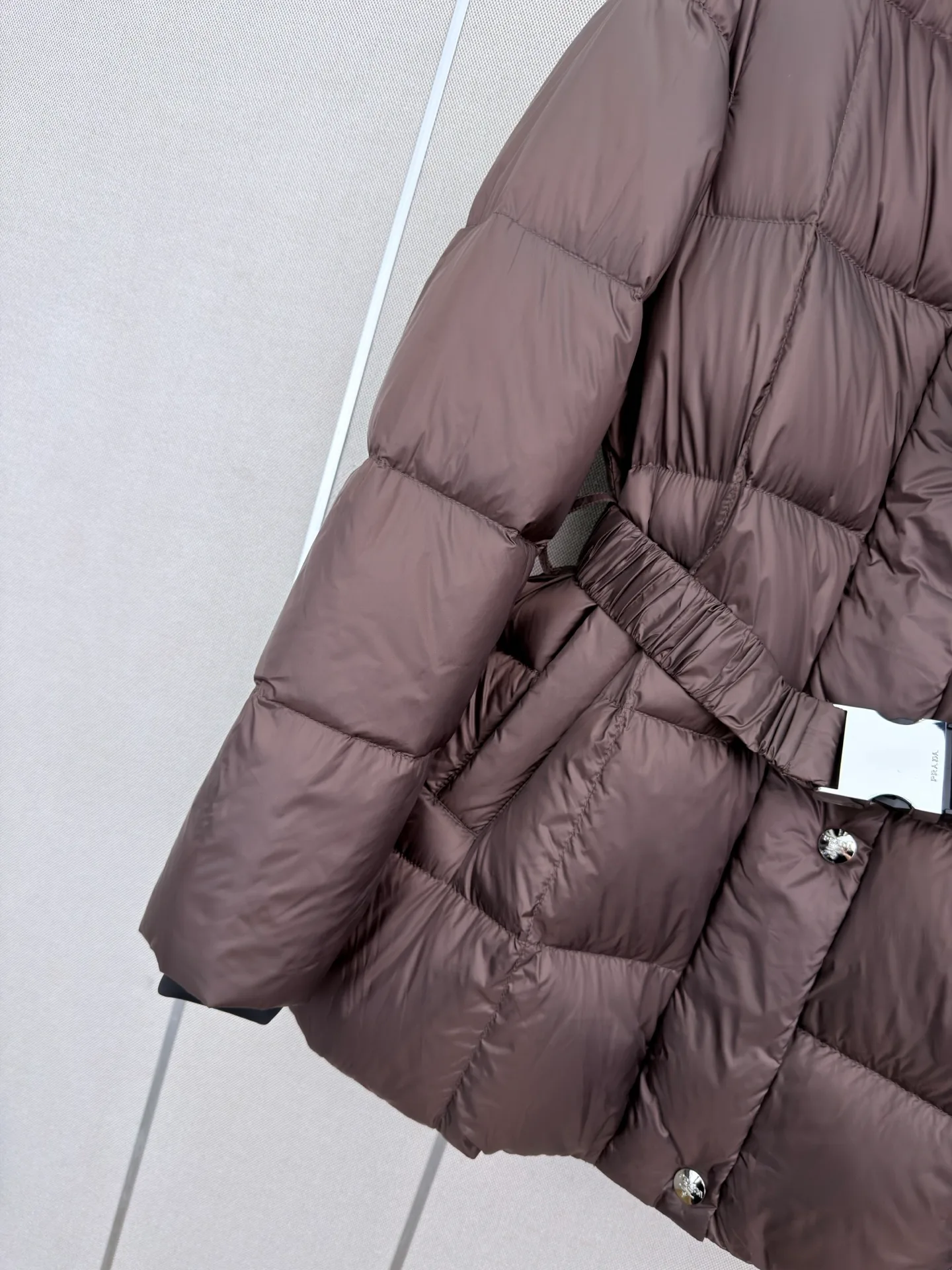 Куртки И Пуховики Женские Prada 18127517