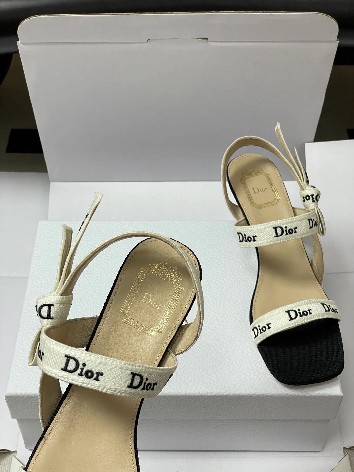 Босоножки Женские Christian Dior 13226174