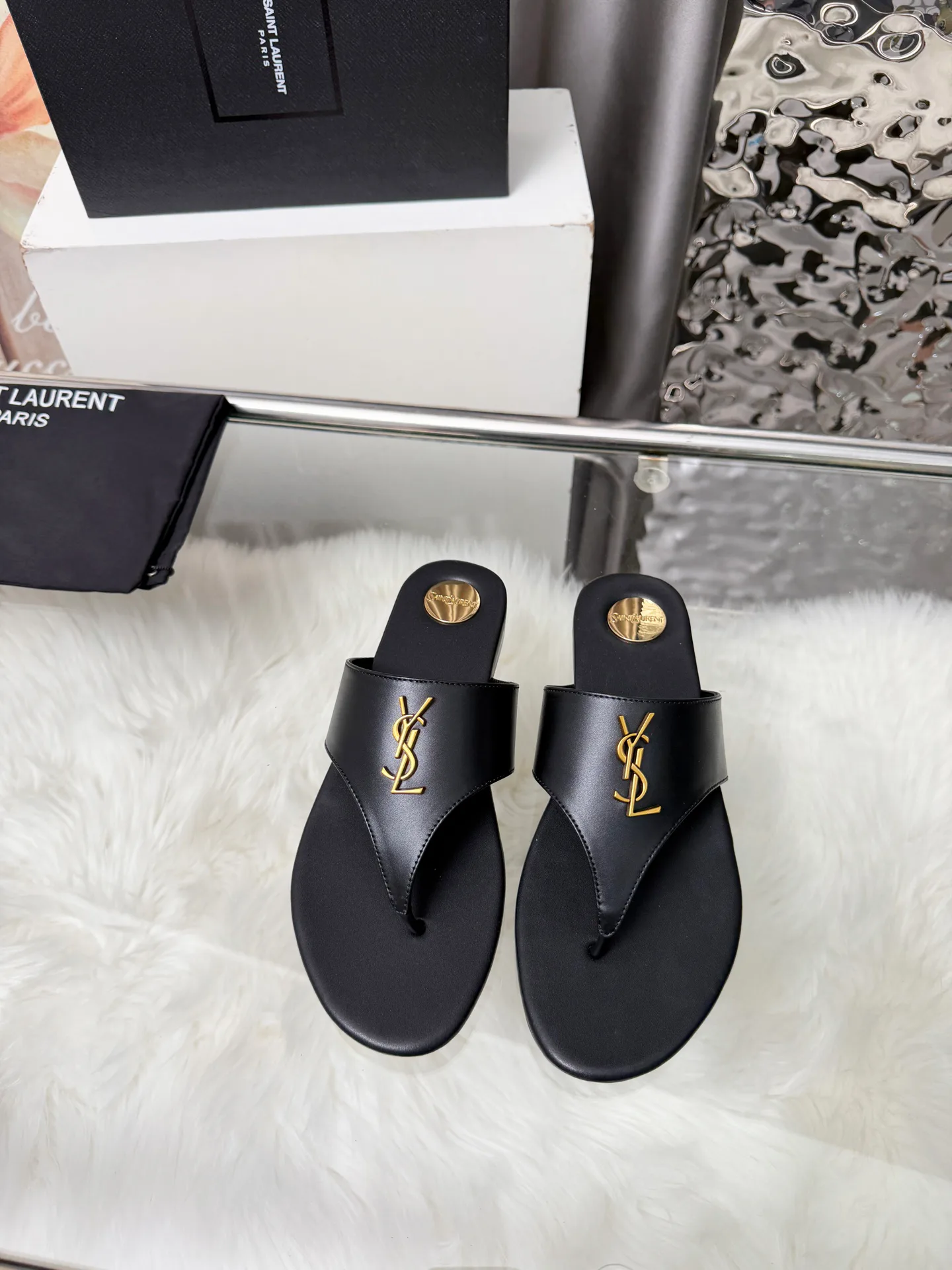 Шлепанцы Женские Saint Laurent 17467458