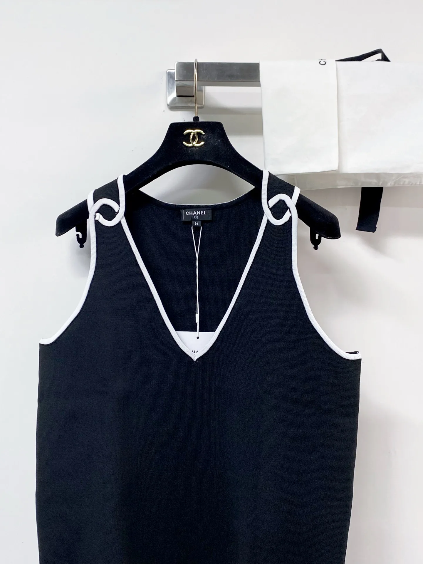 Жилеты Женские Chanel 11946153