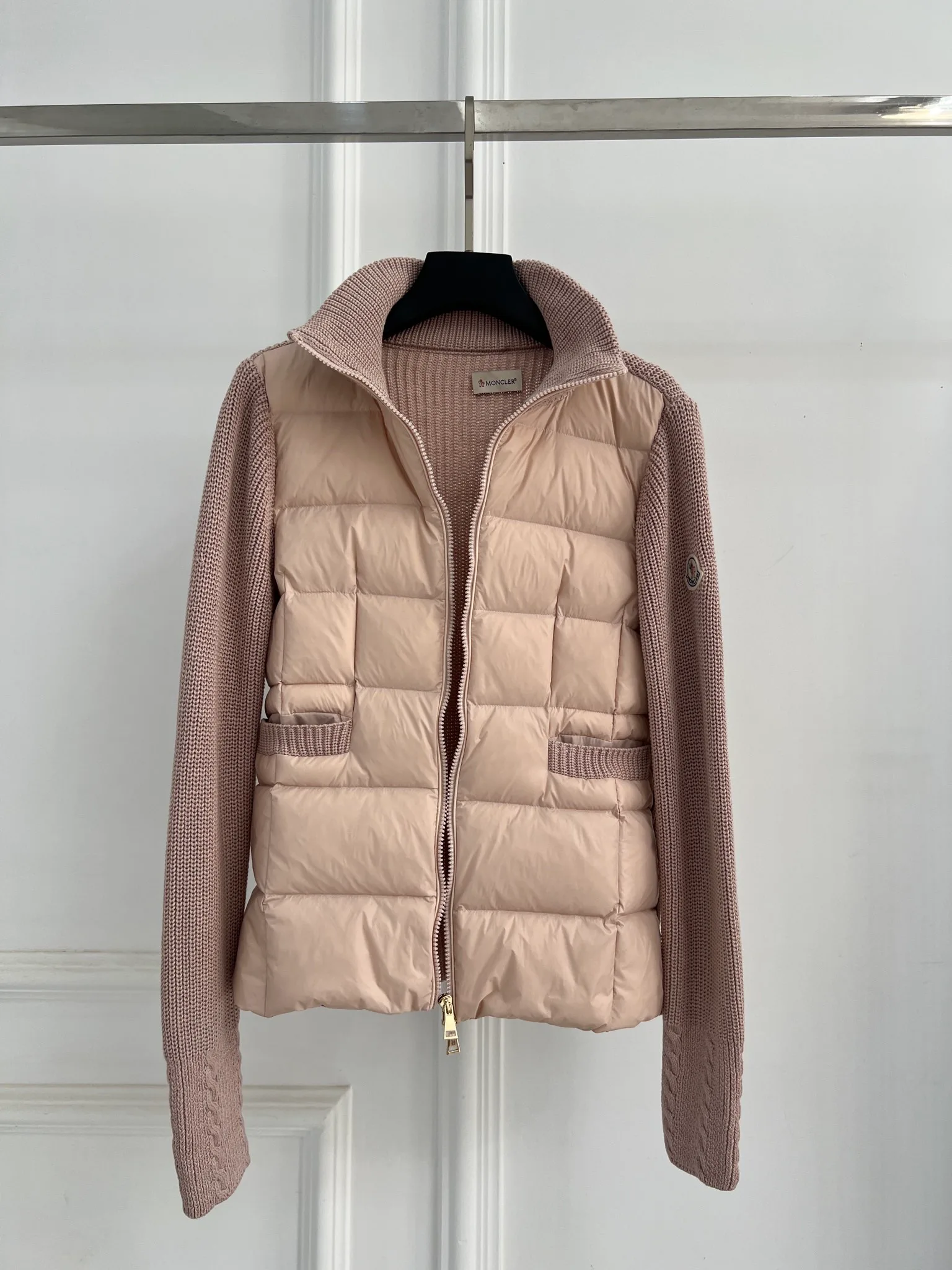Куртки И Пуховики Женские Moncler 18416258