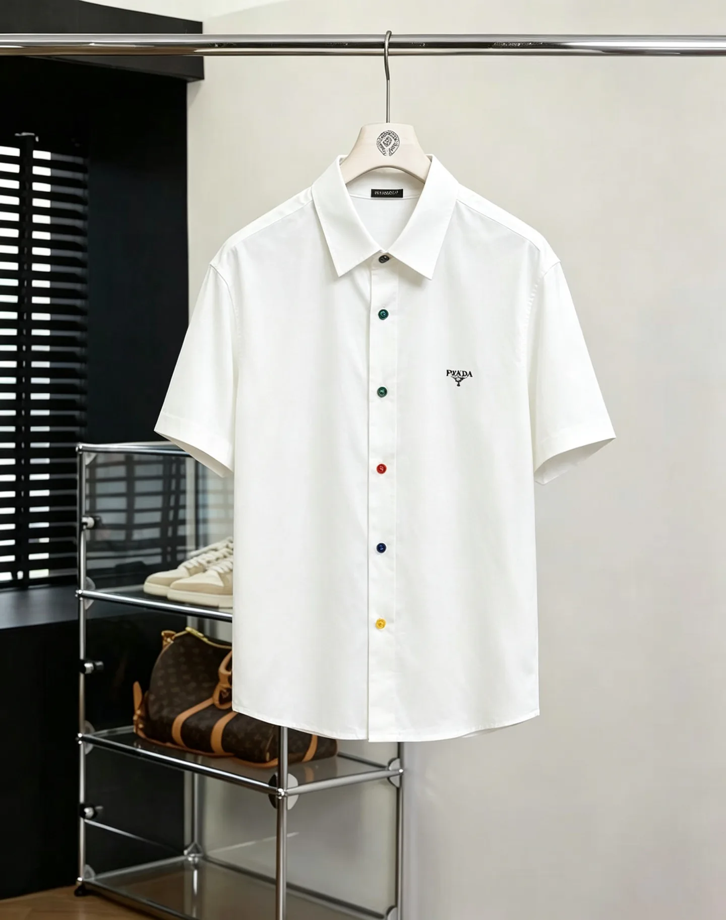 Рубашки Мужские Prada 18706404