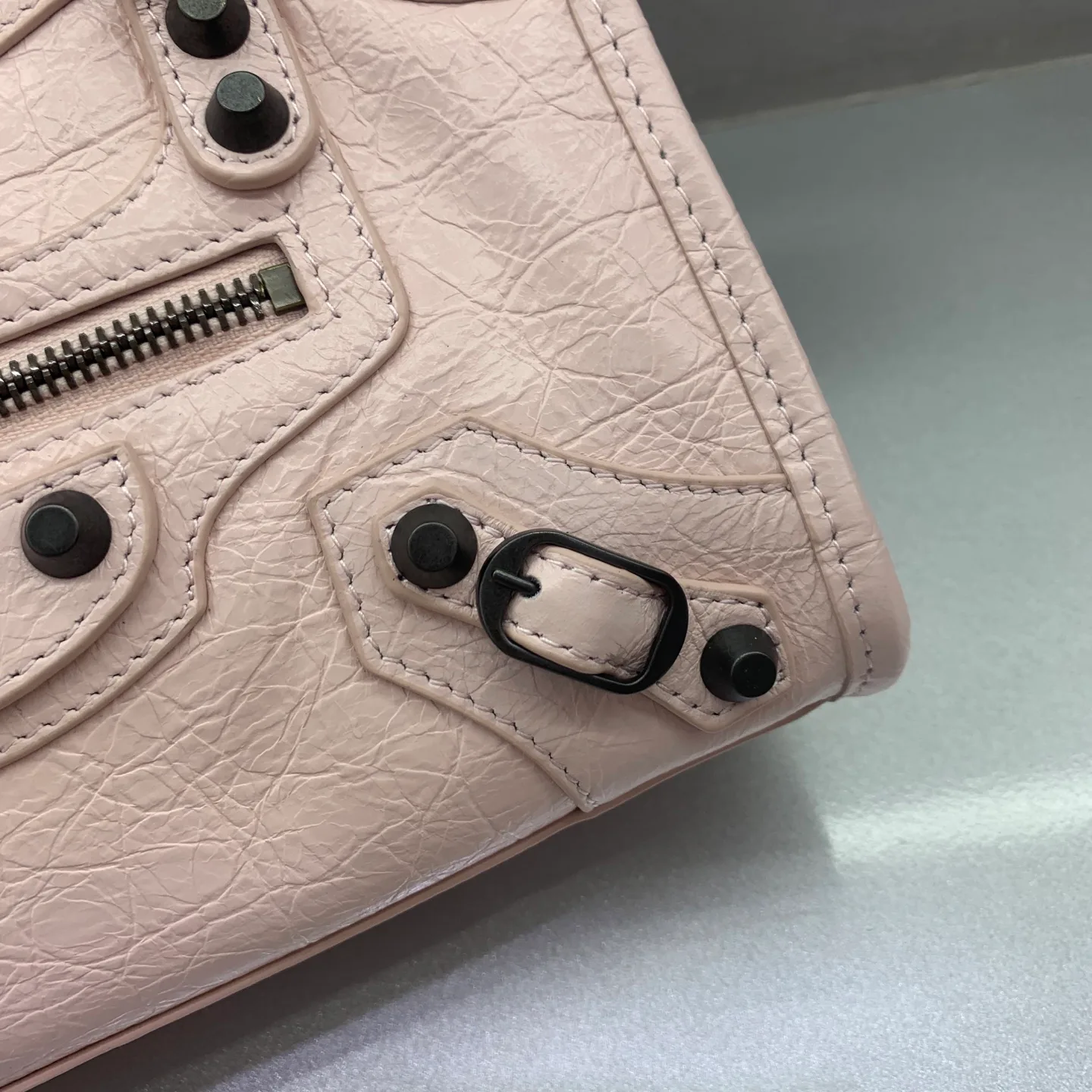 Классические Сумки Женские Balenciaga 18135972