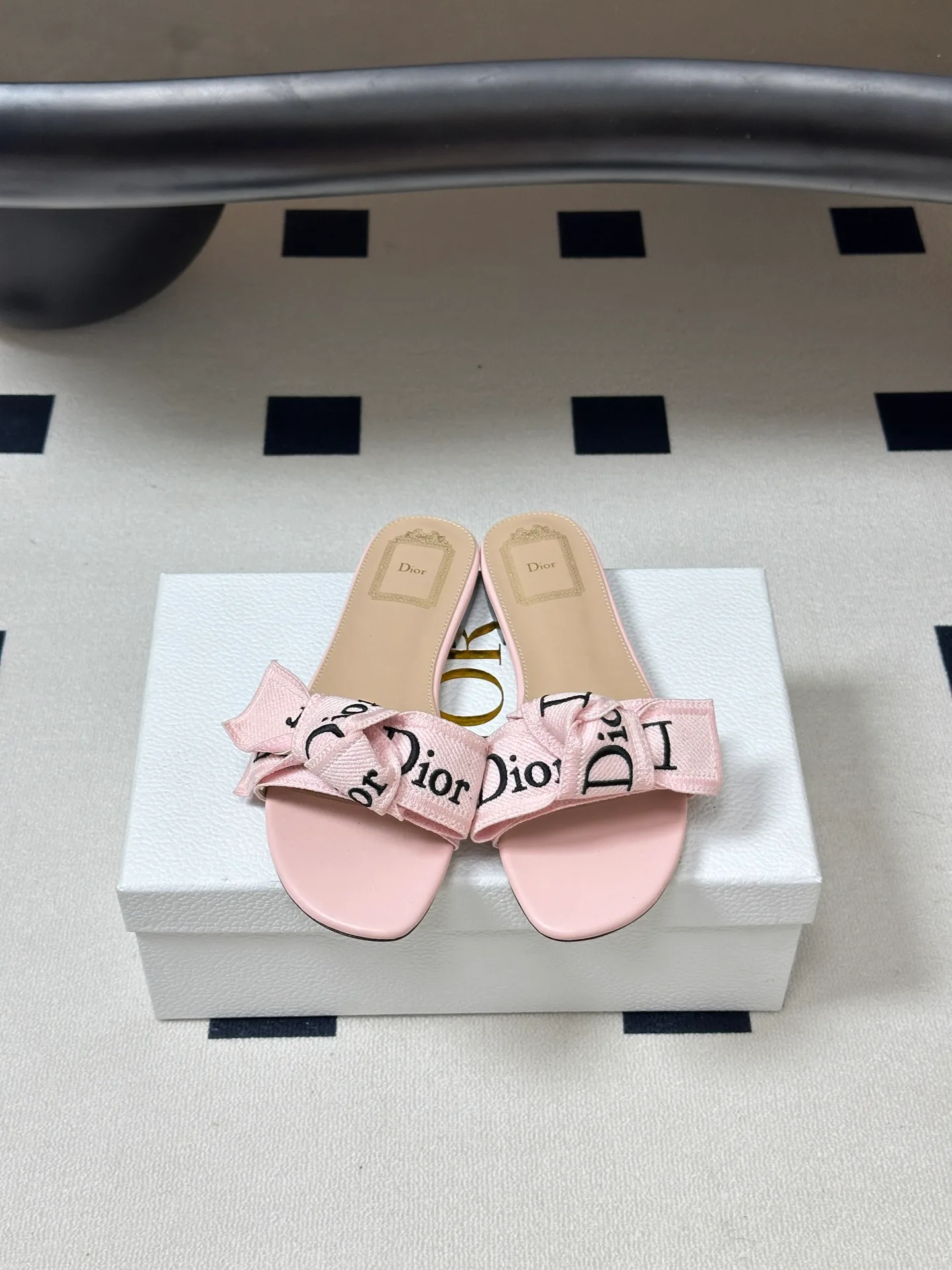 Шлепанцы Женские Christian Dior 18262087