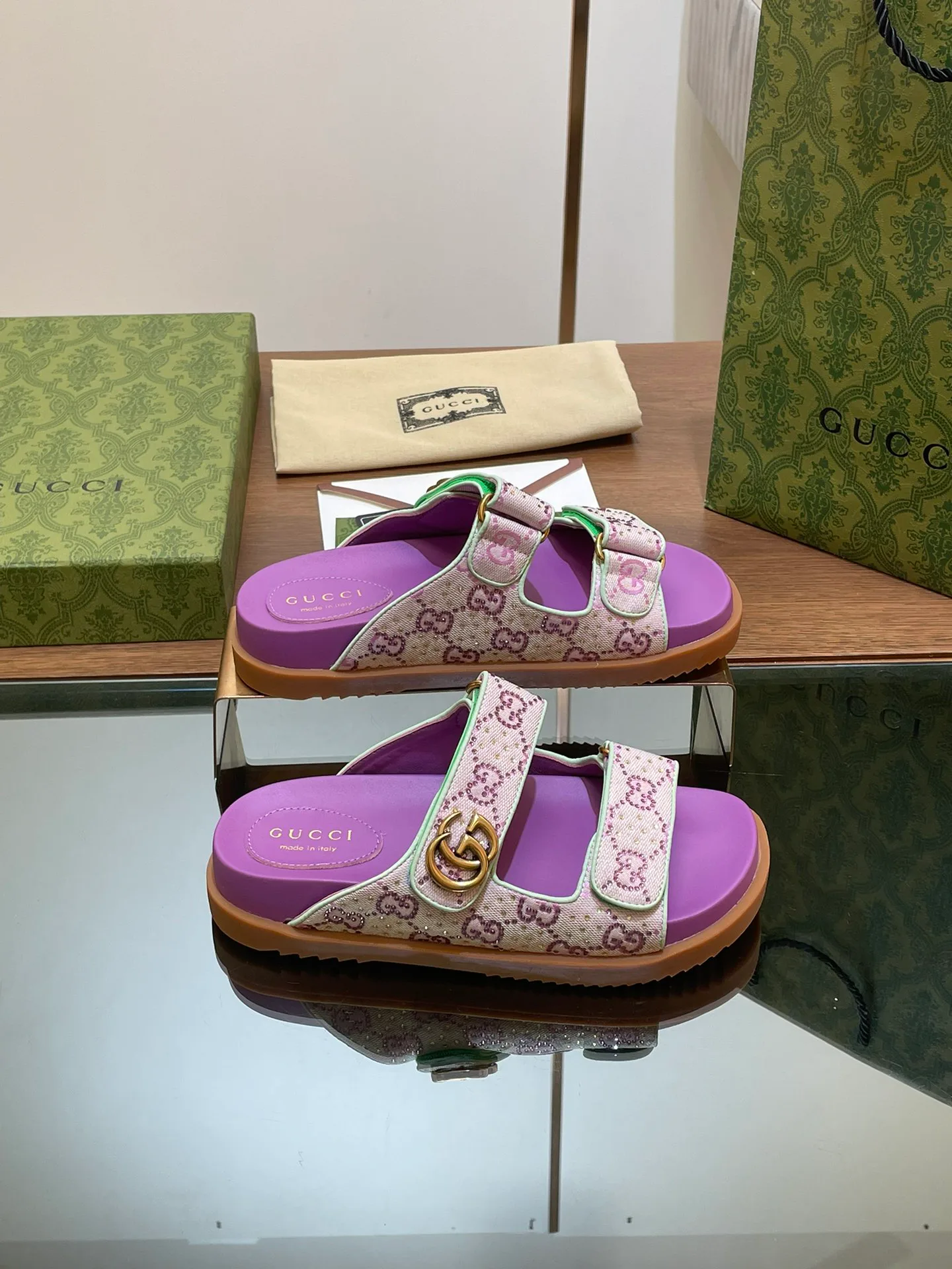 Шлепанцы Женские Gucci 21089