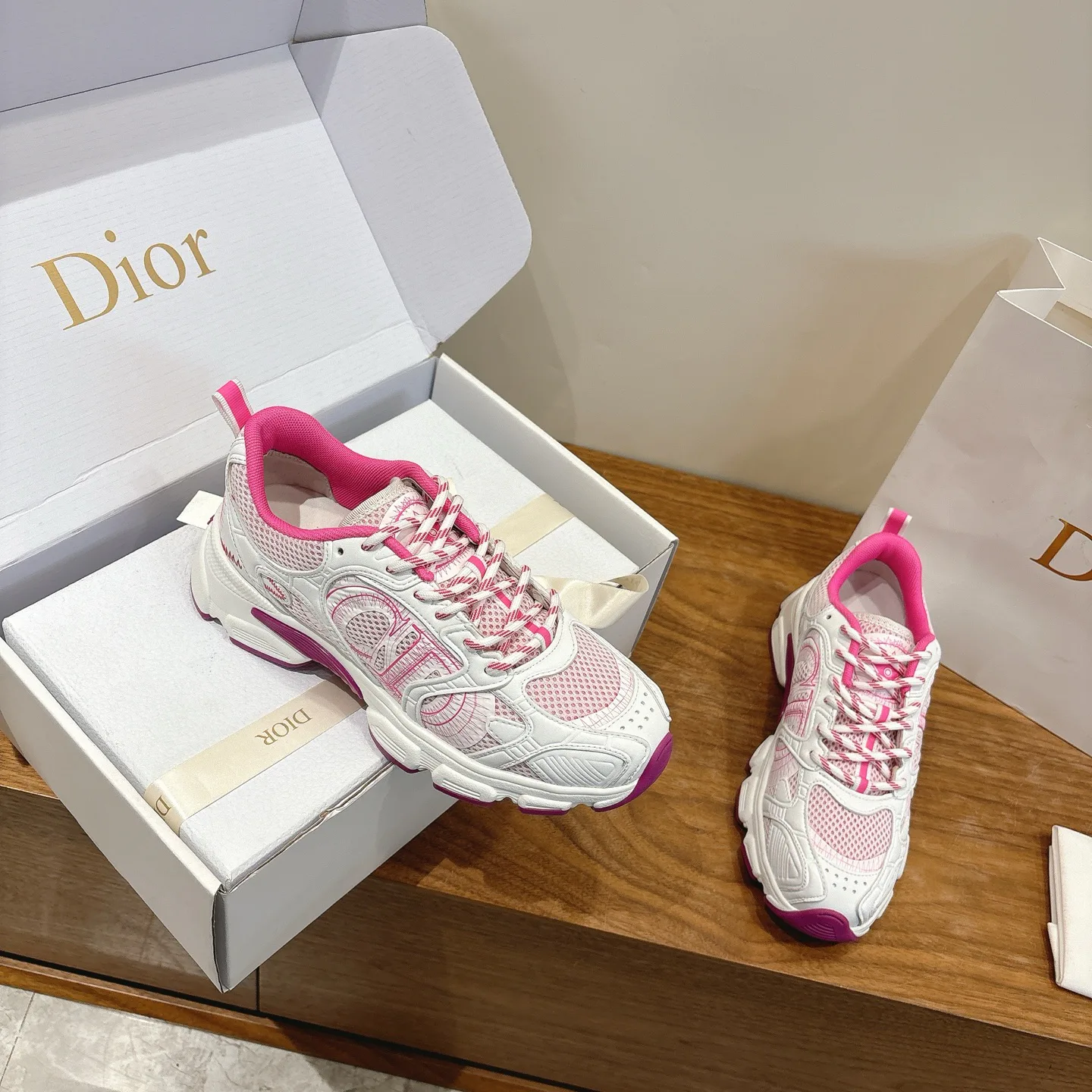 Кроссовки Женские Christian Dior 11647860
