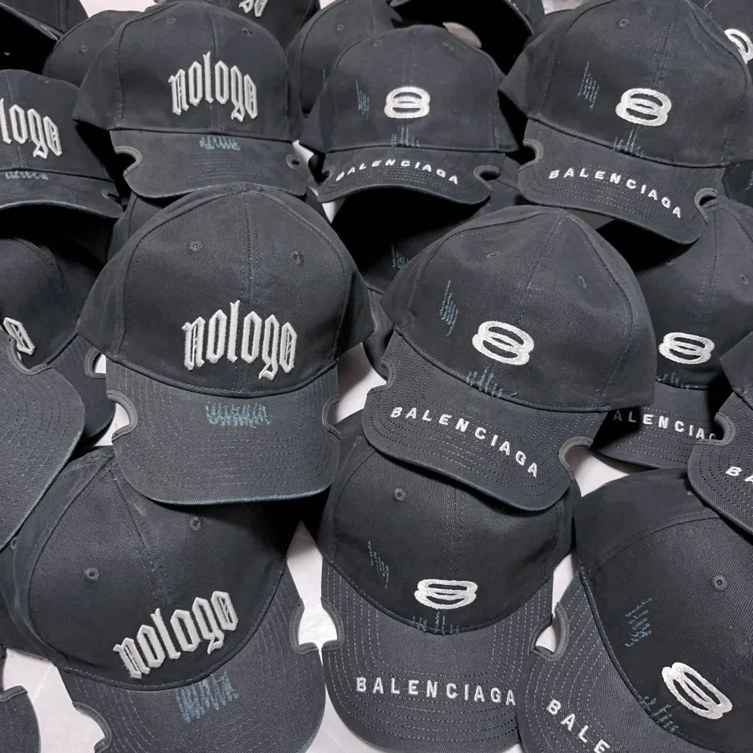 Головные Уборы Balenciaga 21020