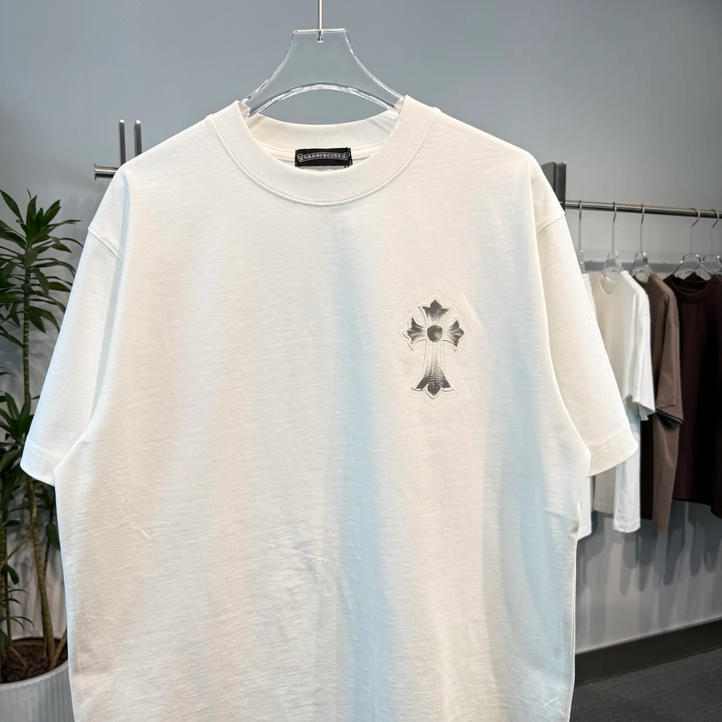 Футболки Женские Chrome Hearts 5059350
