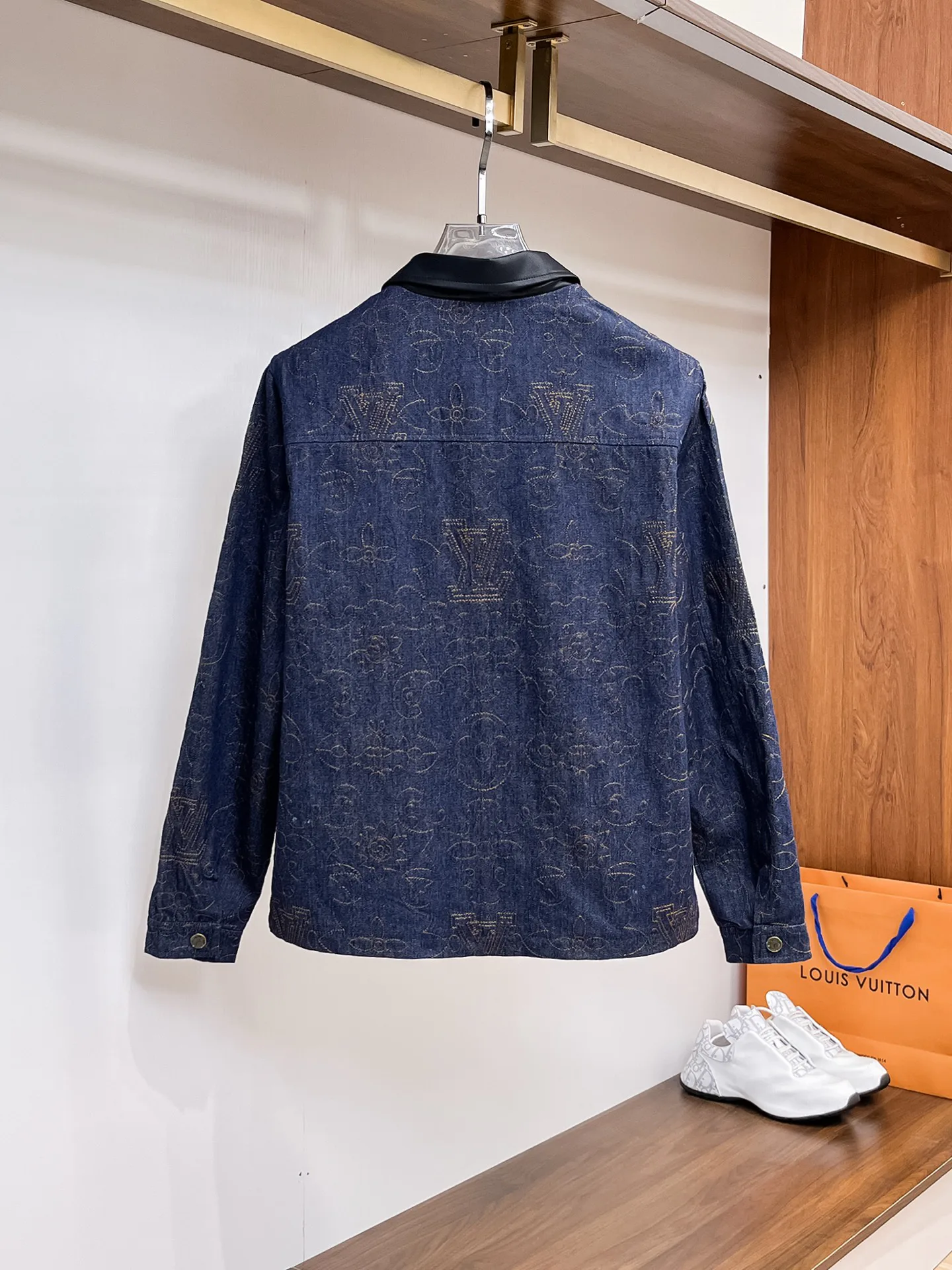 Куртки И Пуховики Мужские Louis Vuitton 18197218