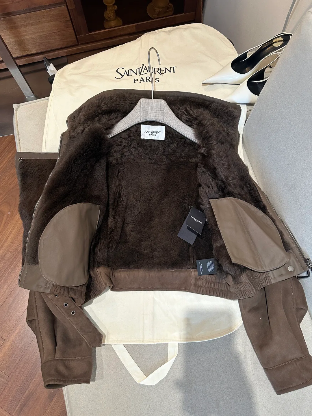 Кожаные Куртки И Дублёнки Женские Saint Laurent 18040652