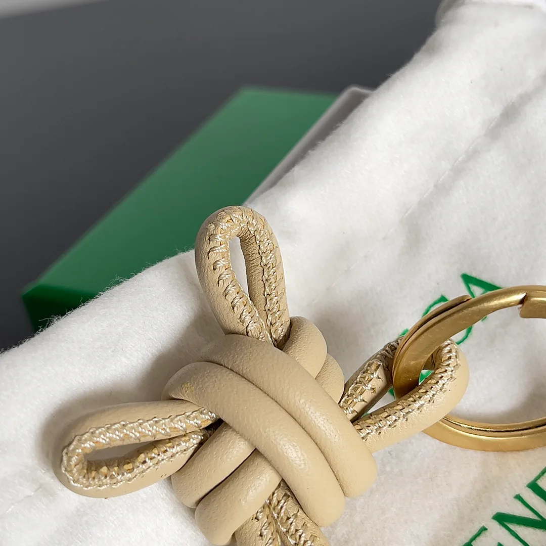 Ключницы Bottega Veneta 595657