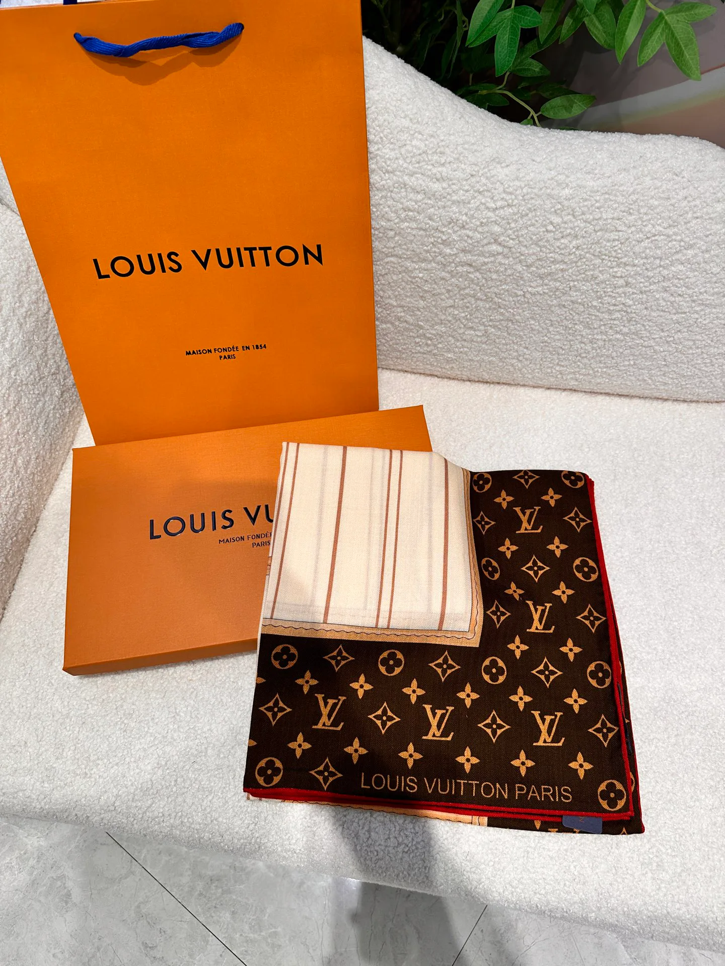 Шарфы Louis Vuitton 11910614