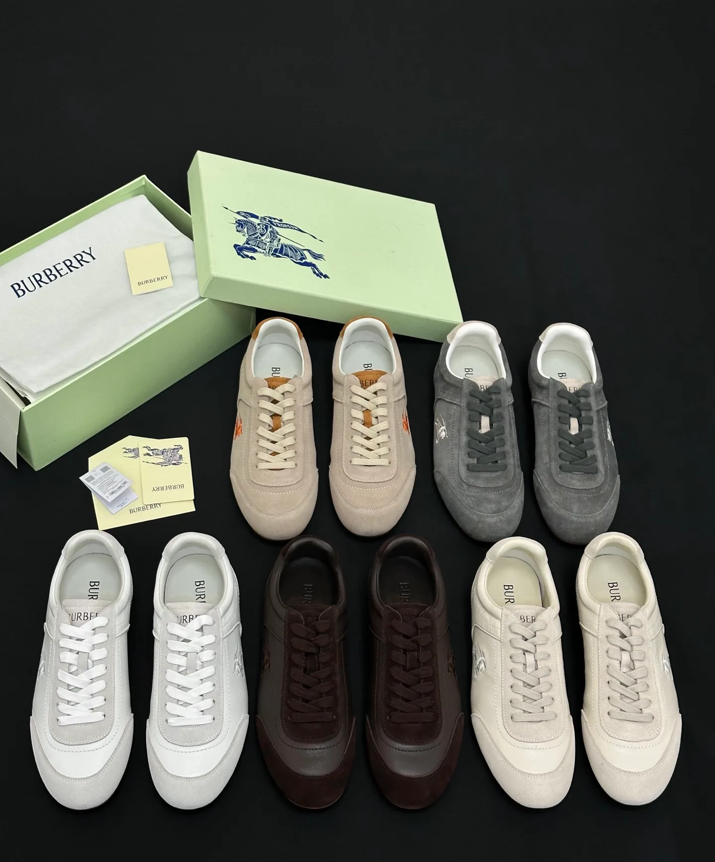 Кроссовки Женские Burberry 18142709