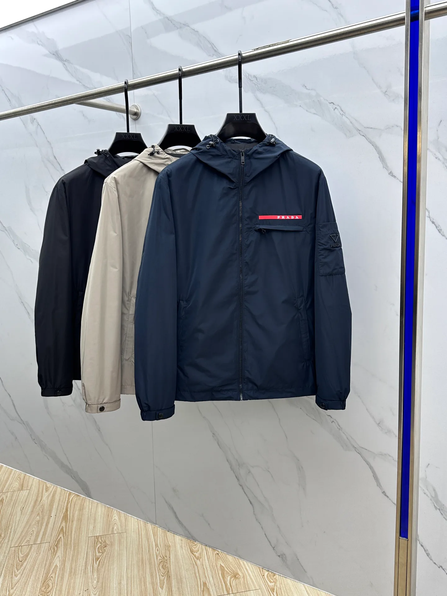 Куртки И Пуховики Мужские Prada 18246781