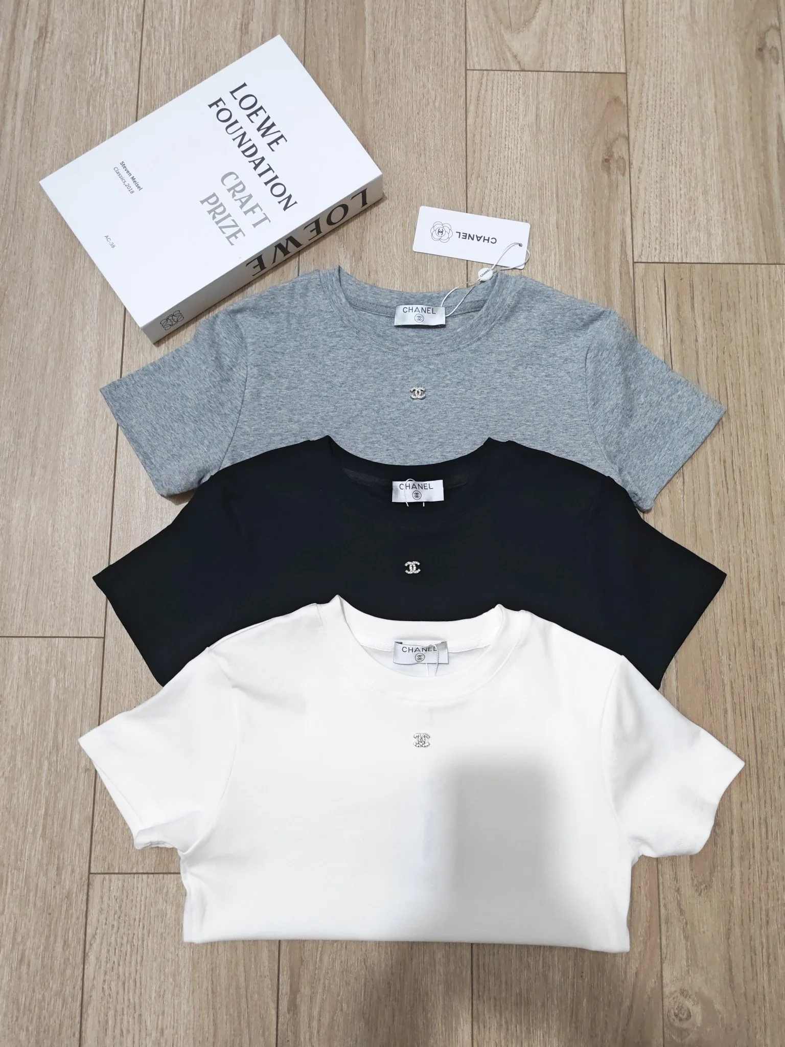 Футболки Женские Chanel 17368449