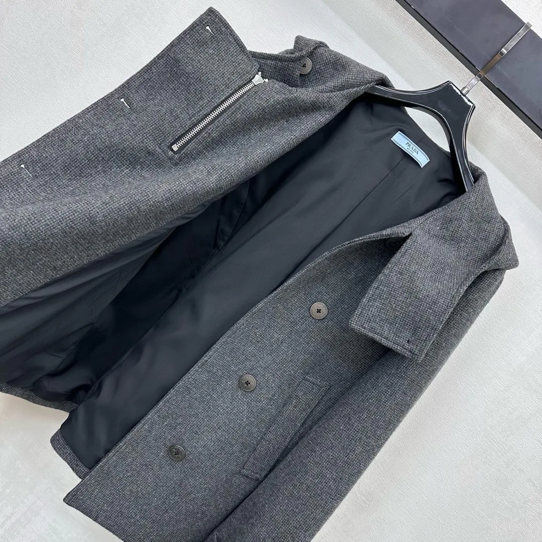 Куртки И Пуховики Женские Prada 1941958