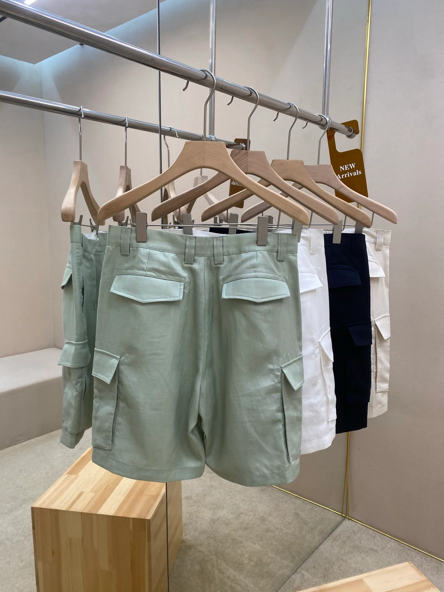 Шорты Женские Brunello Cucinelli 13411692